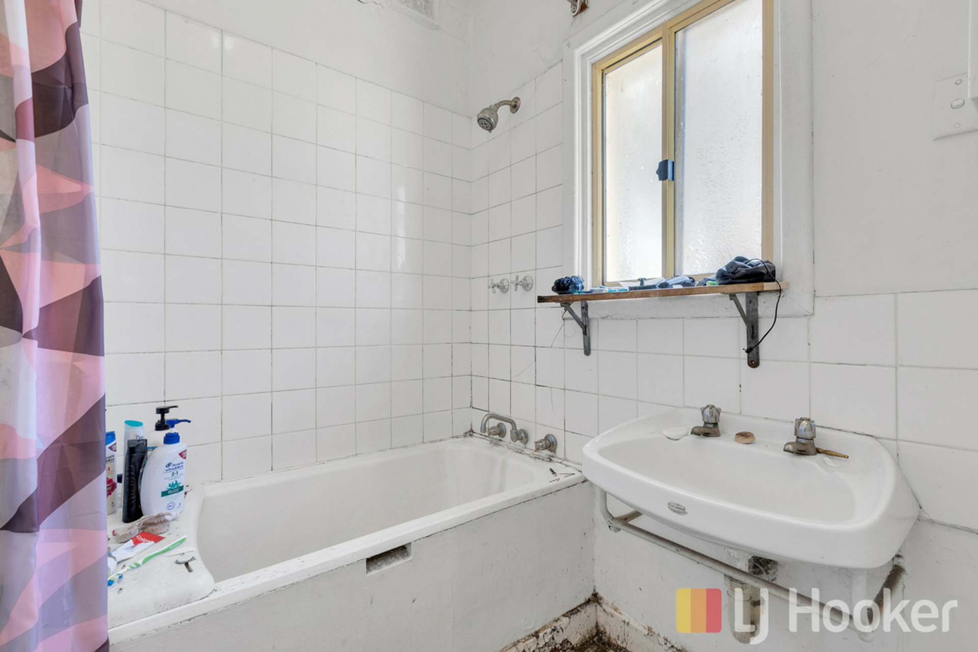 48 Tilshead Road — photo 3 of 7