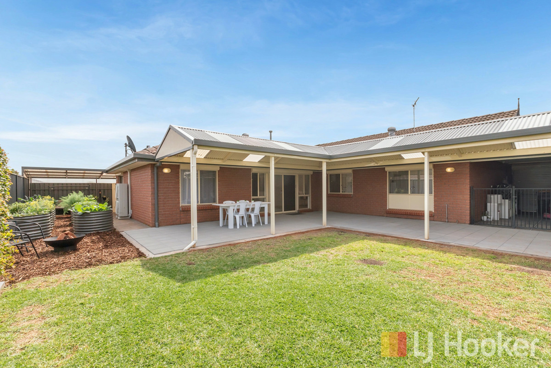 8 Tea Tree Drive — photo 27 of 30