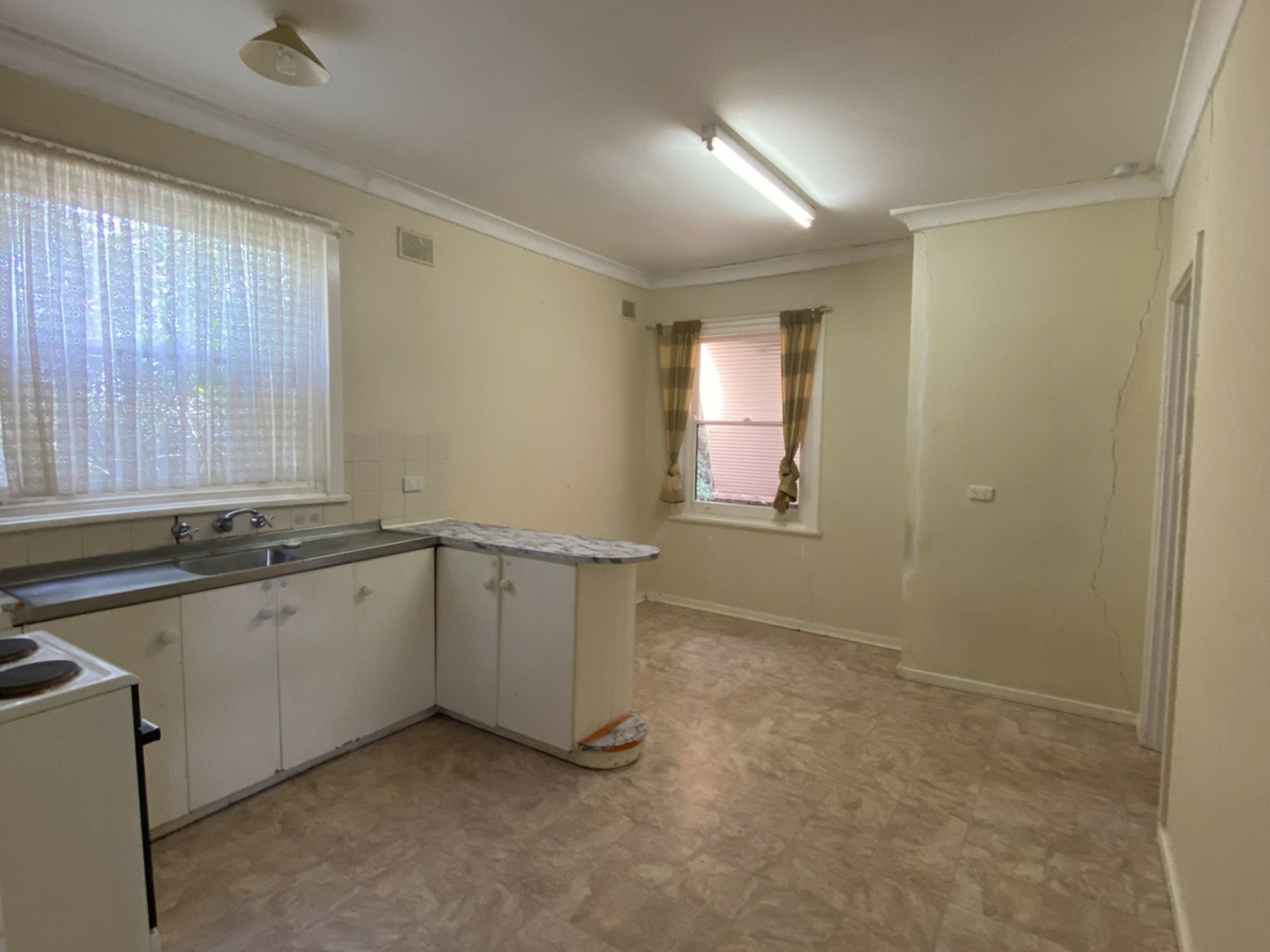 4 Brunton Street — photo 10 of 18