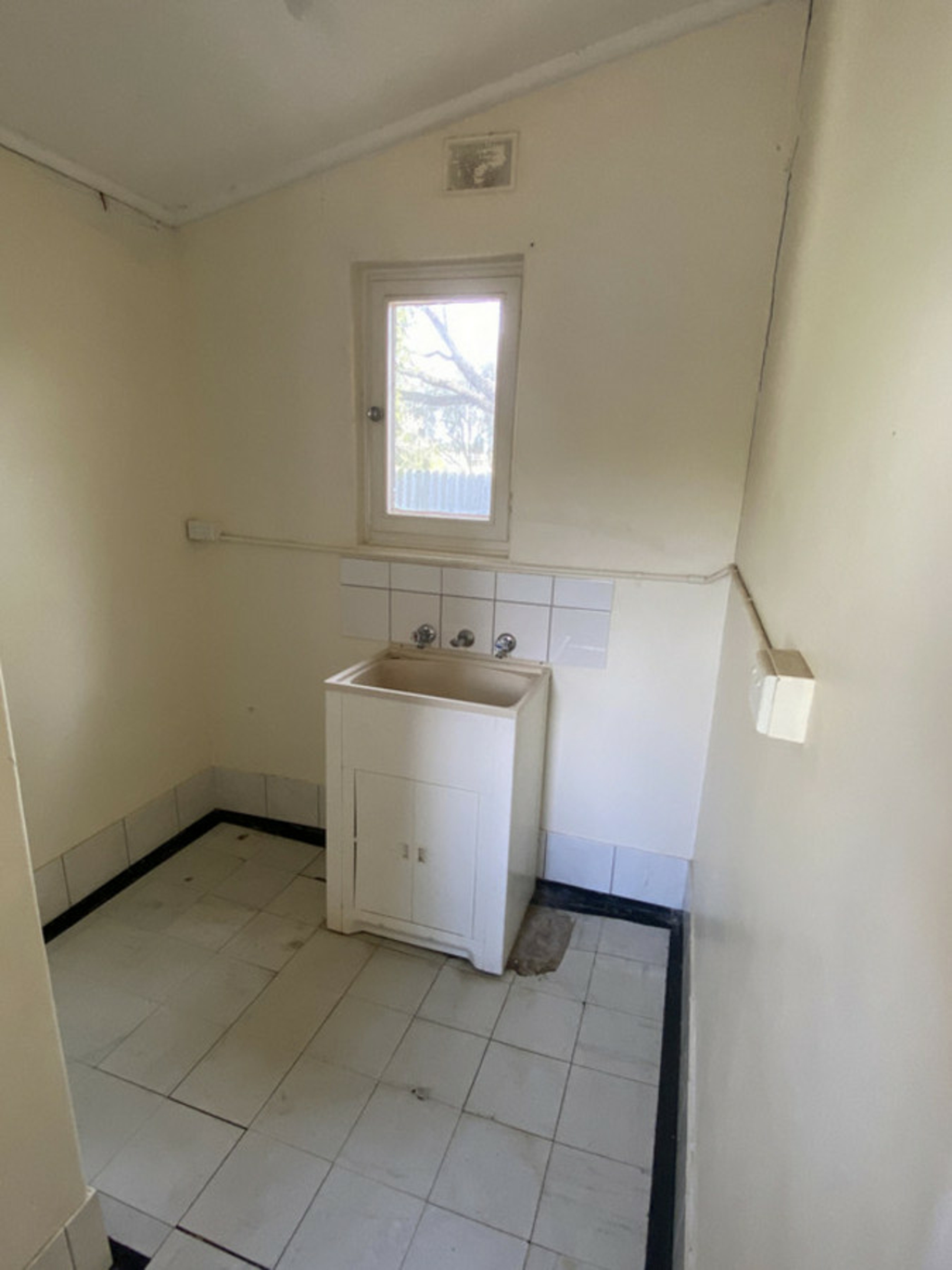 4 Brunton Street — photo 11 of 18