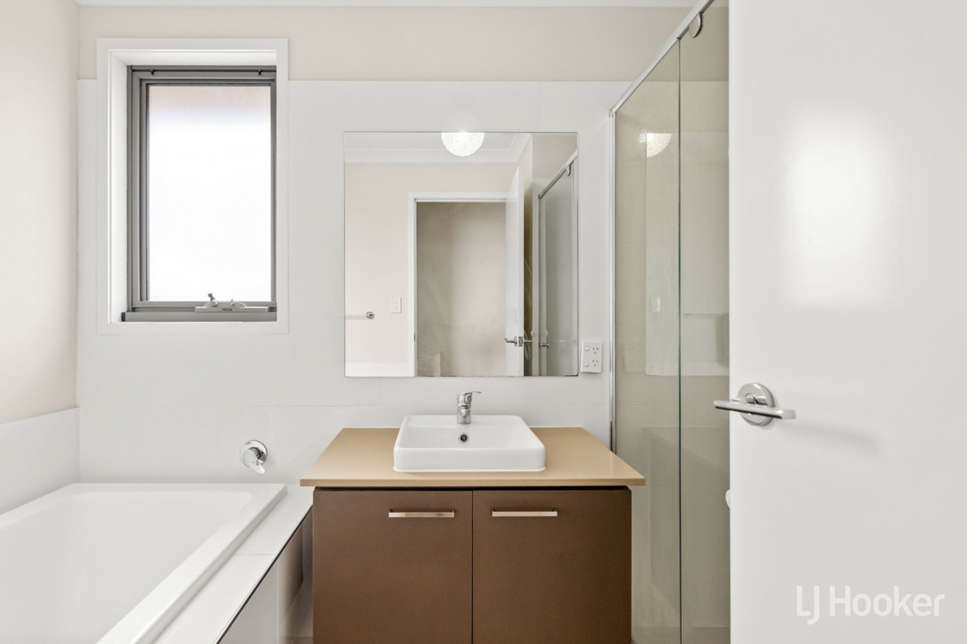 18 Biarritz Street — photo 20 of 26
