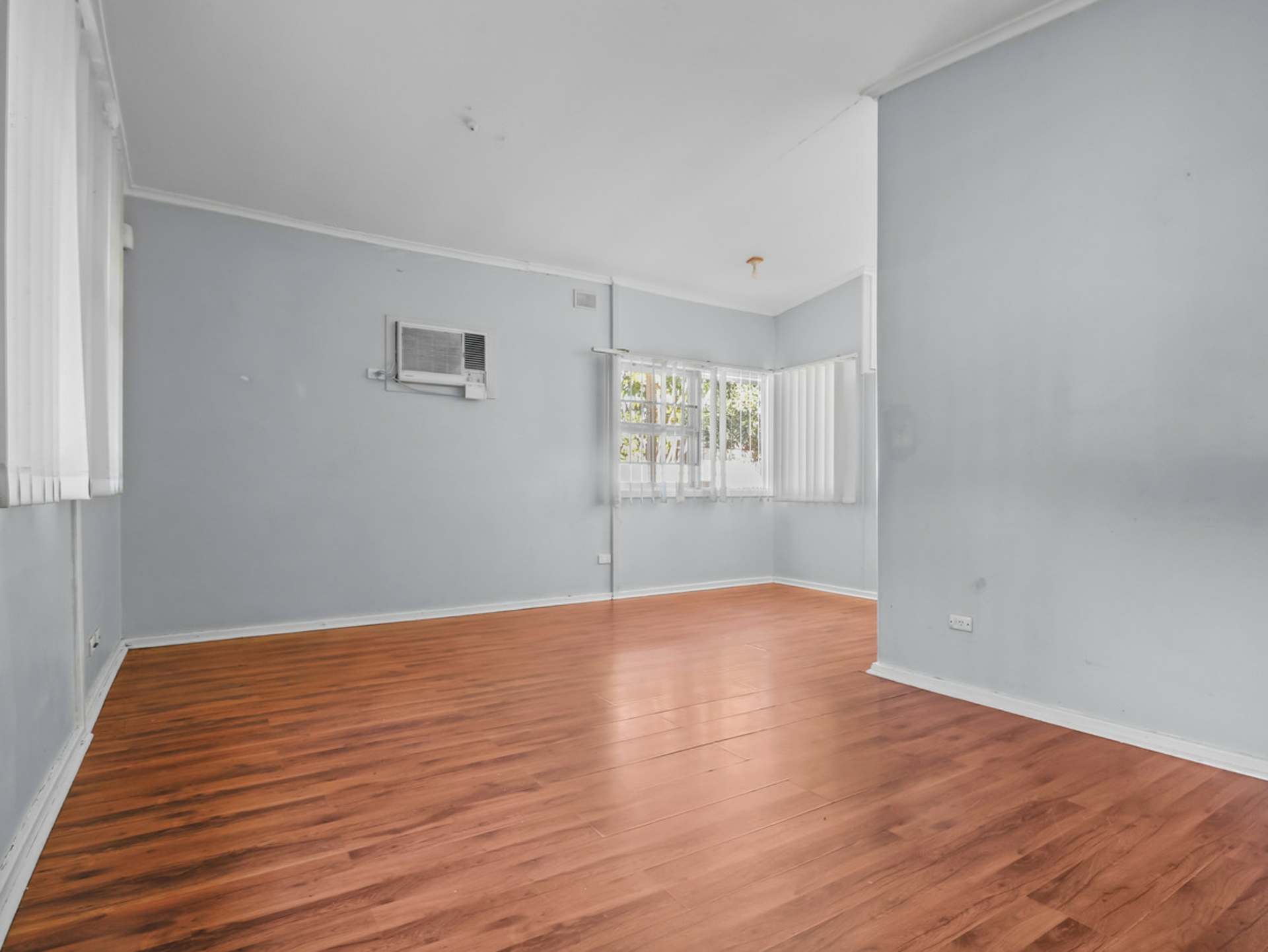 64 Ashton Road — photo 5 of 13