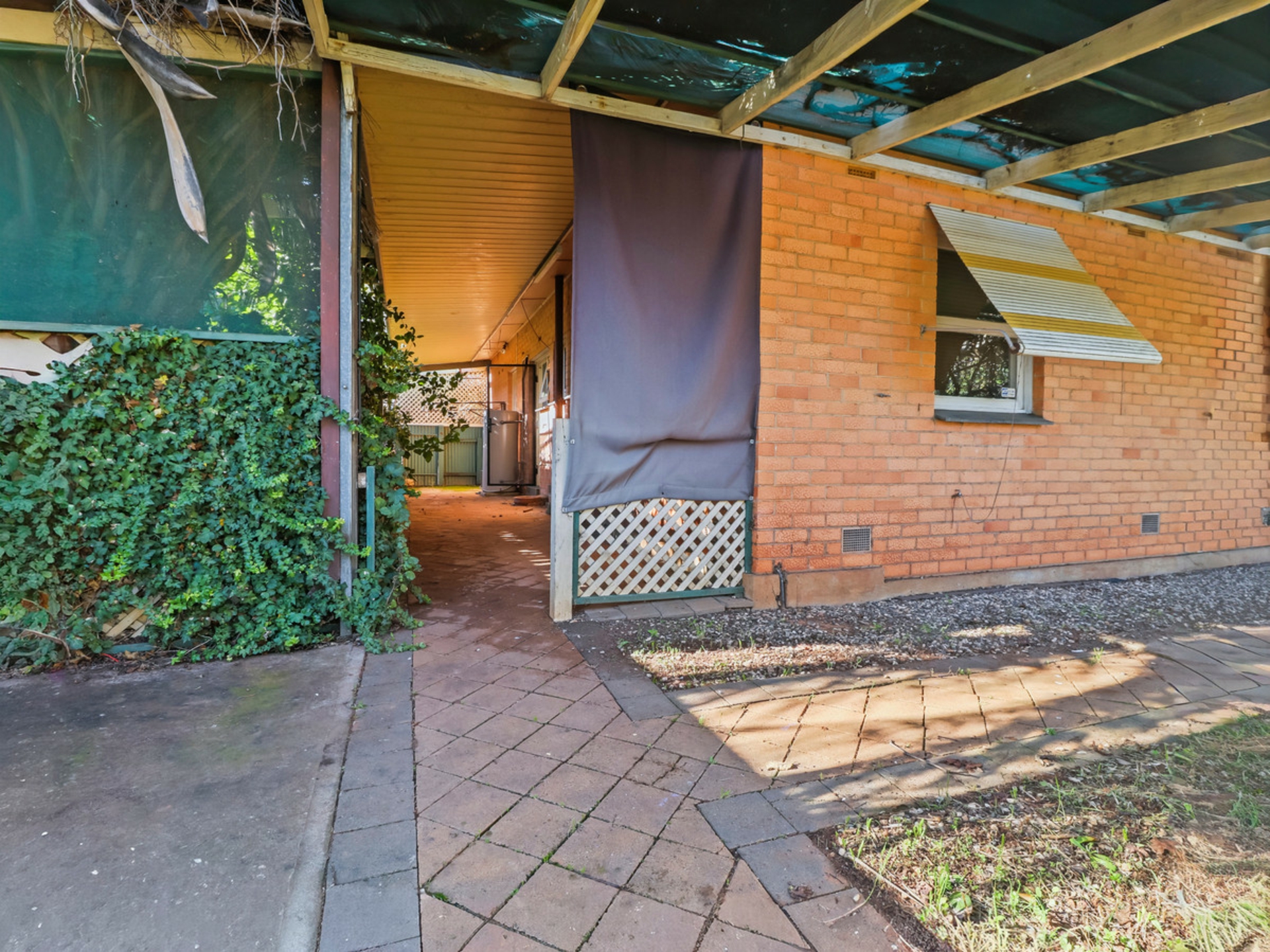 64 Ashton Road — photo 10 of 13