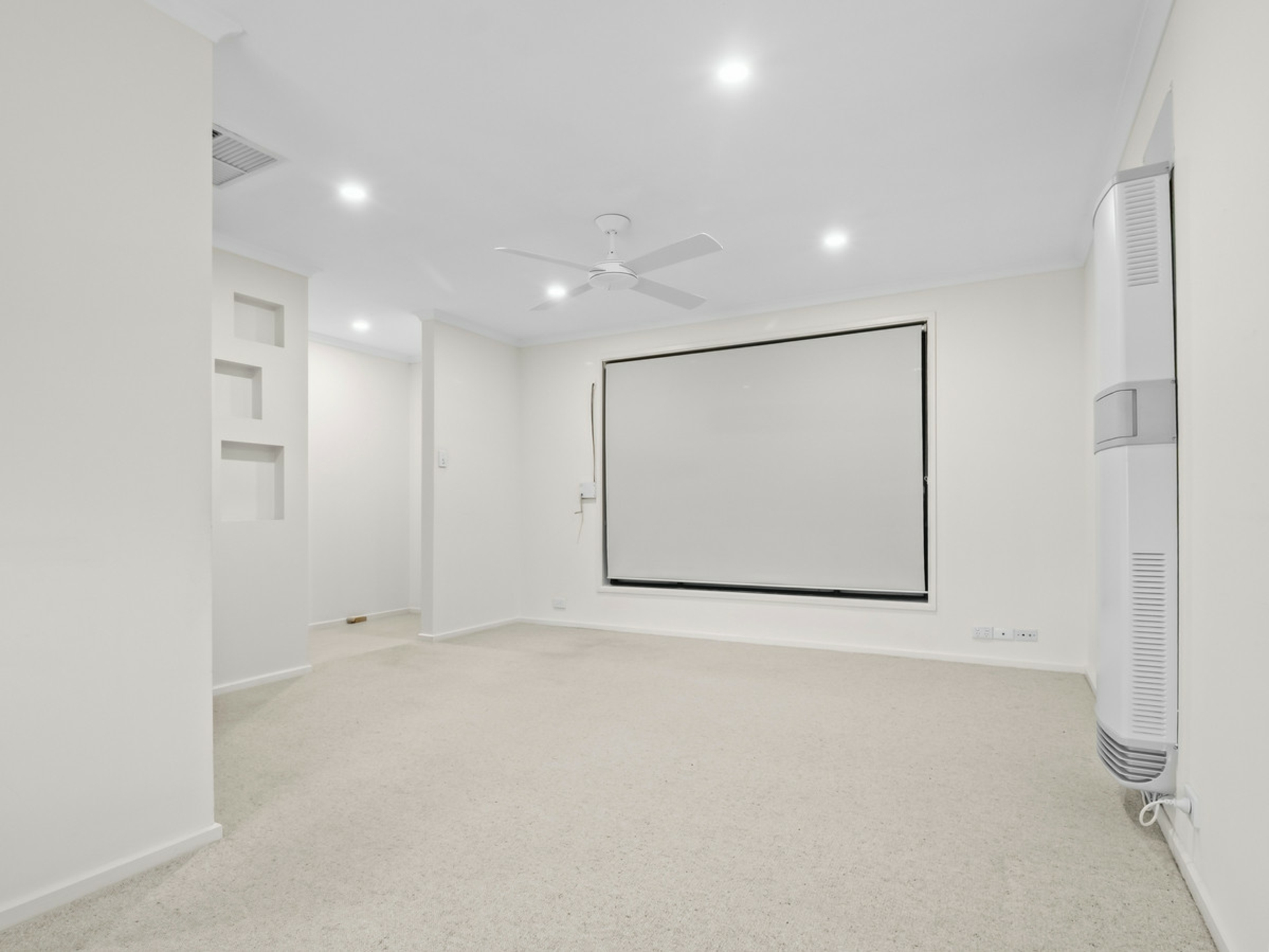 5 Fleetwood Drive — photo 3 of 15