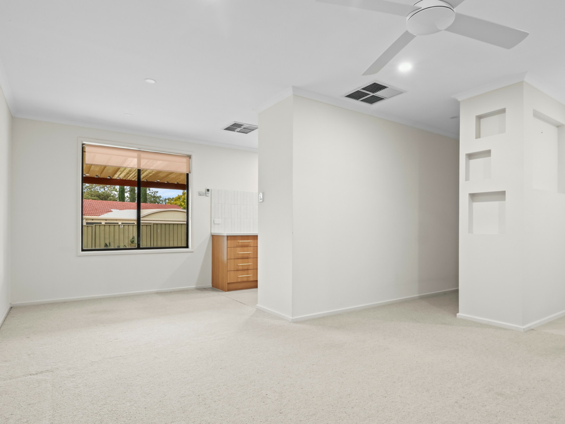 5 Fleetwood Drive — photo 4 of 15