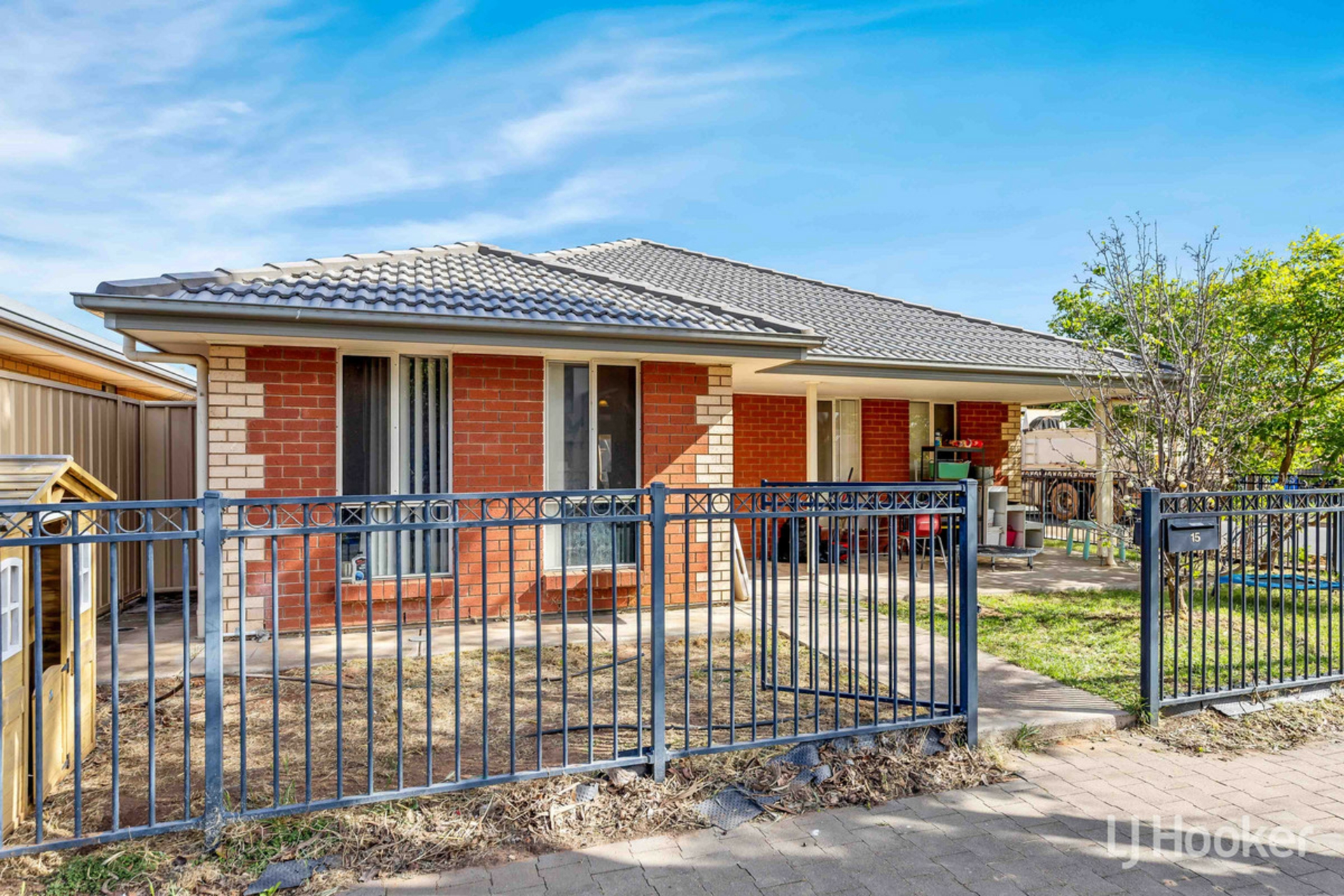 15 Whiteley Street — photo 2 of 17
