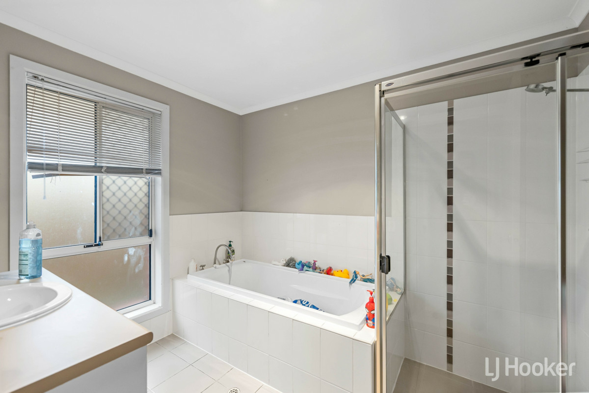 15 Whiteley Street — photo 8 of 17