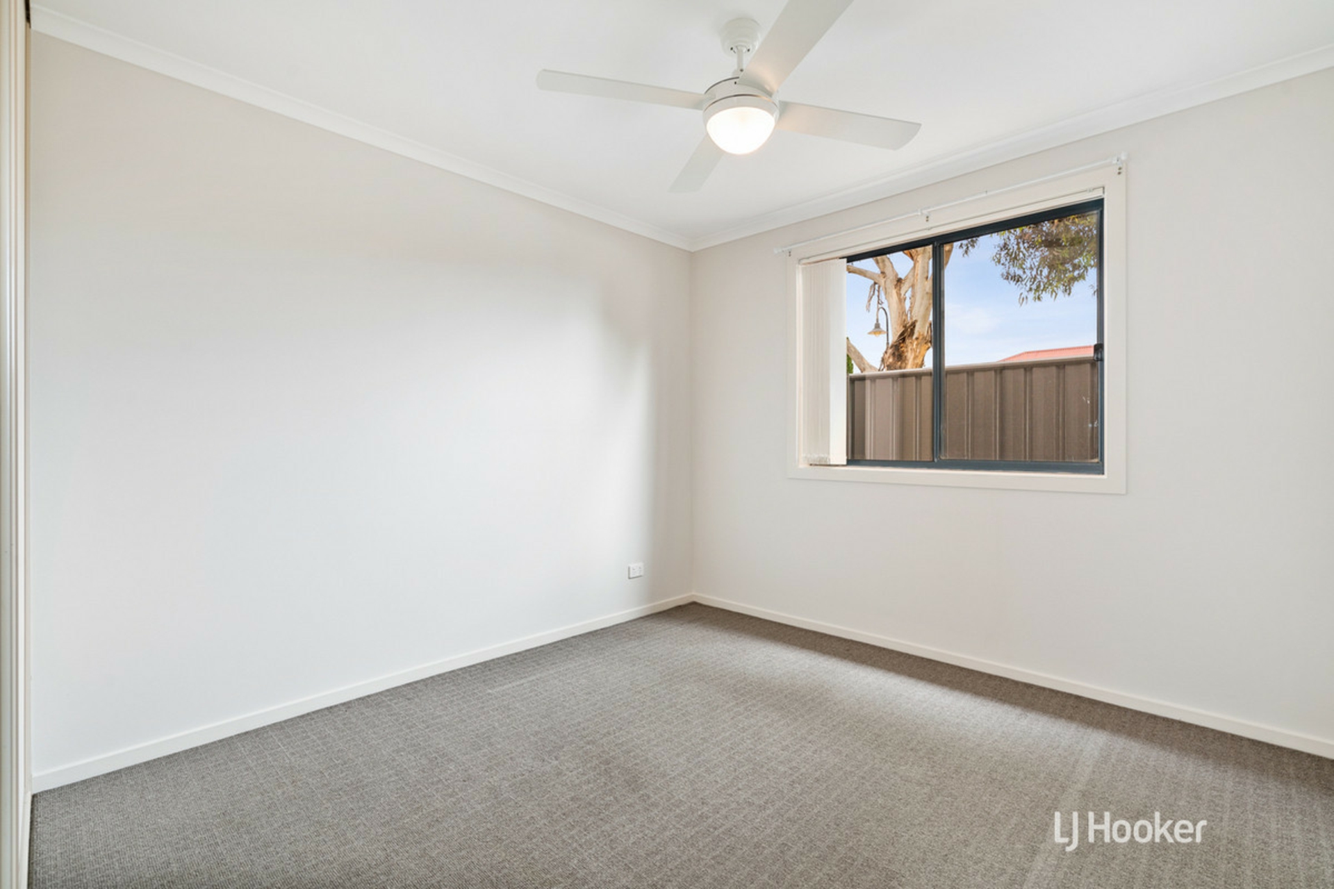 21 Coonawarra Avenue — photo 5 of 20