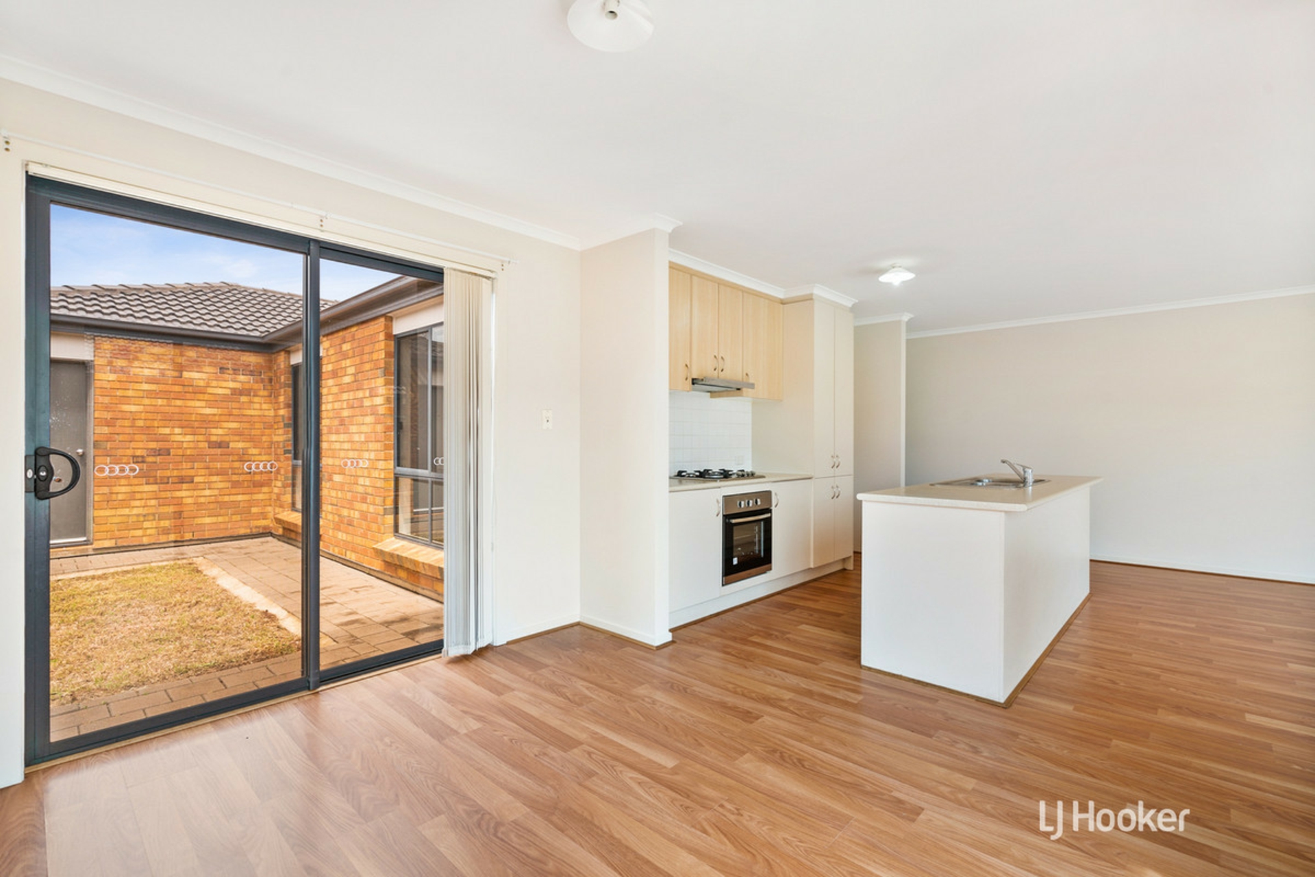 21 Coonawarra Avenue — photo 14 of 20