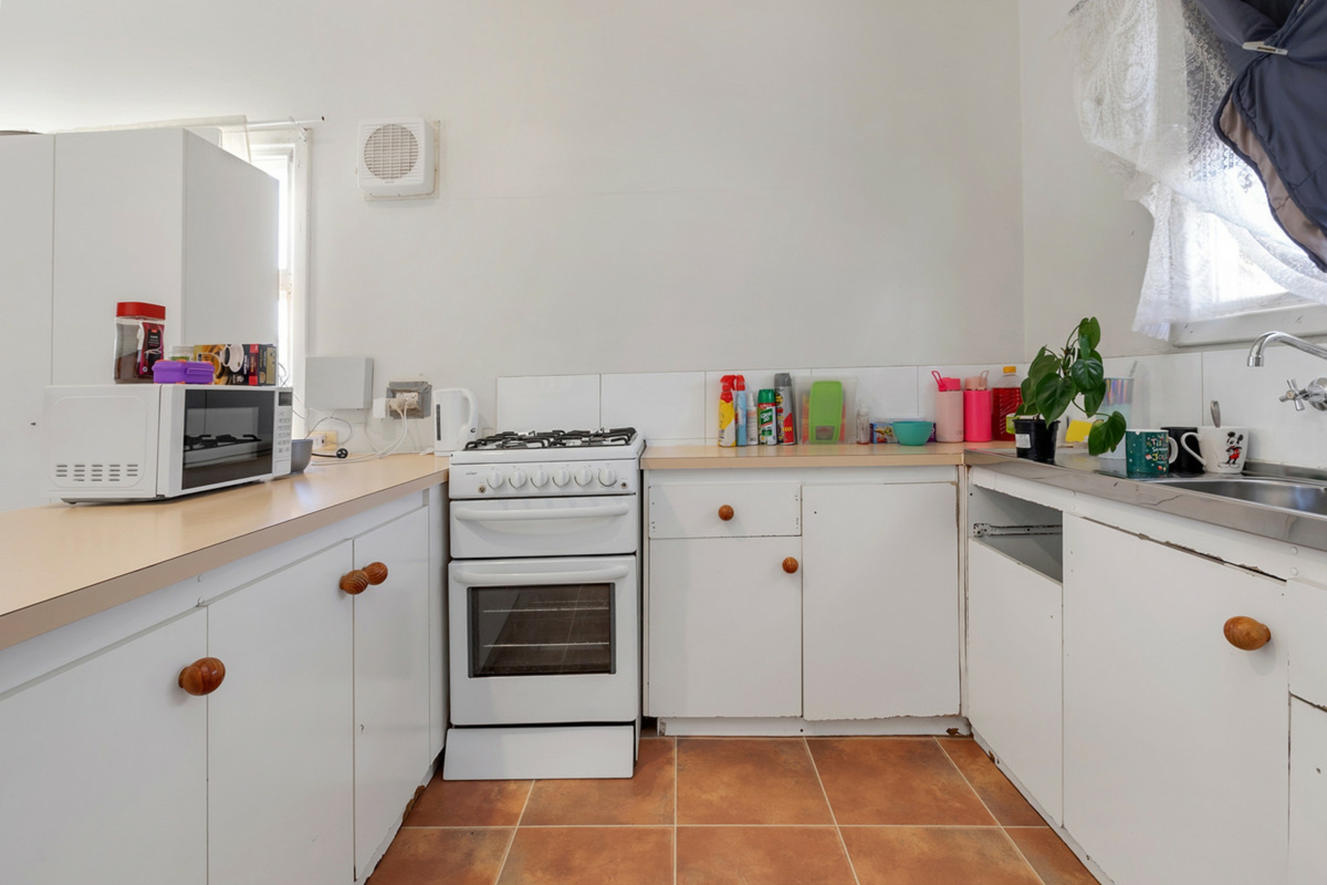 36 Chesterman Street — photo 3 of 14