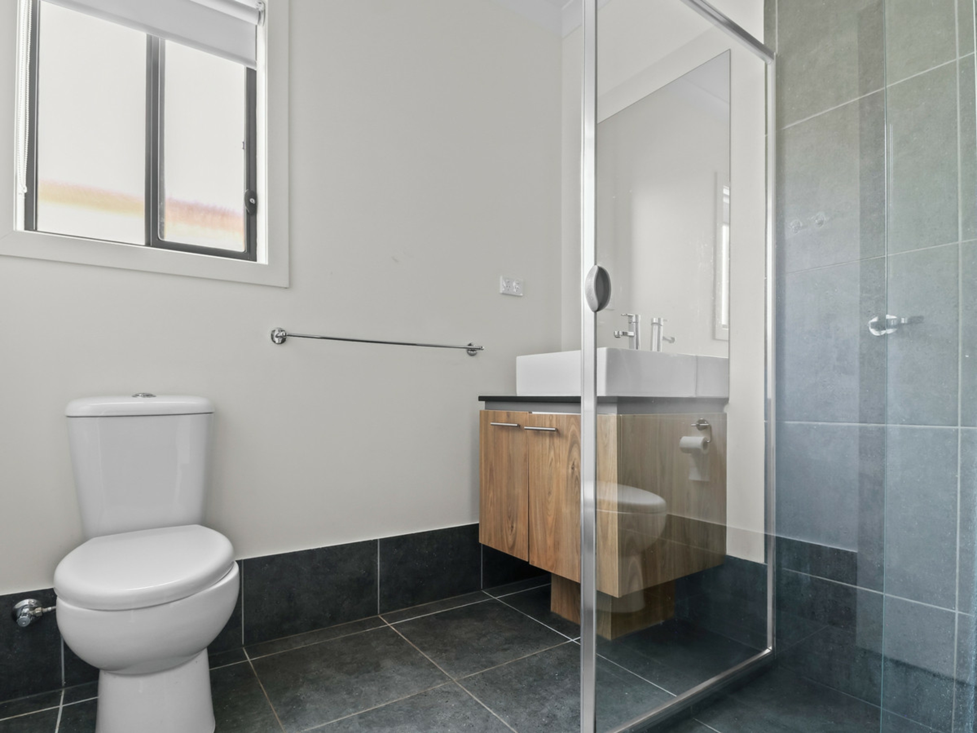 16 Kerrie Avenue — photo 6 of 13