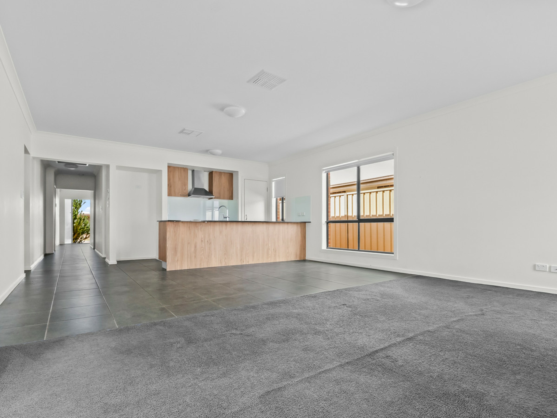 16 Kerrie Avenue — photo 7 of 13