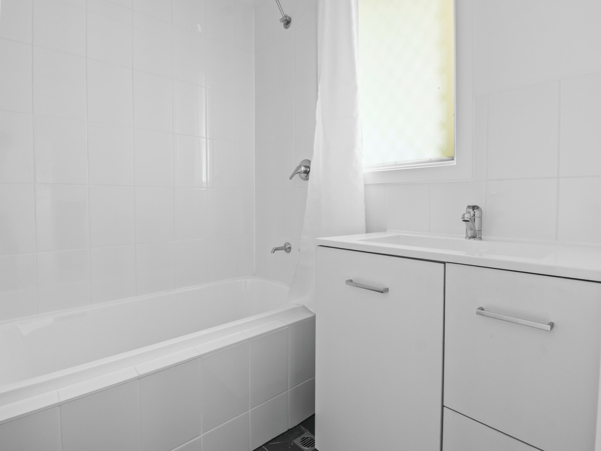 50 Woodford Road — photo 7 of 18