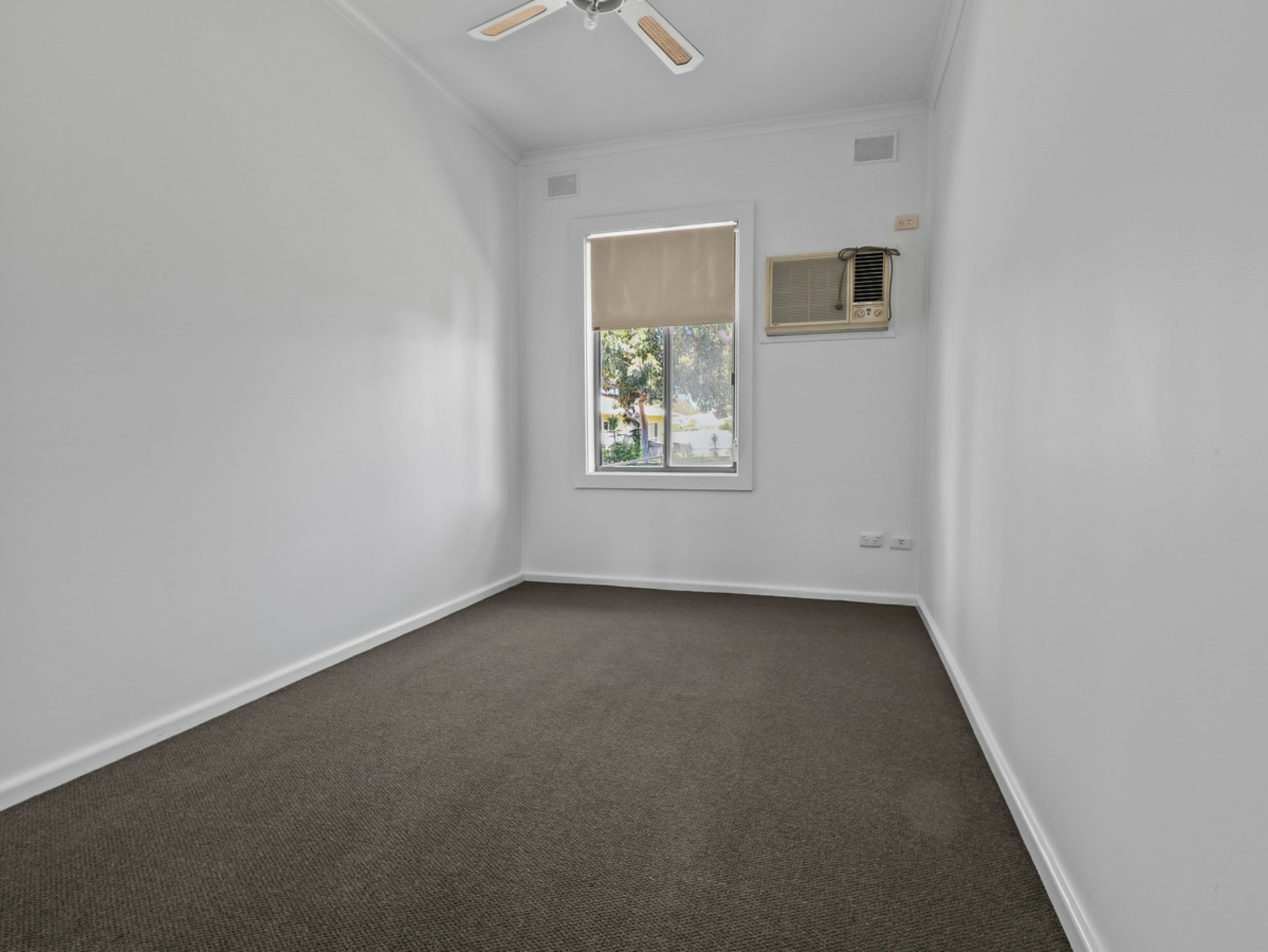 17 Bingham Road — photo 6 of 13