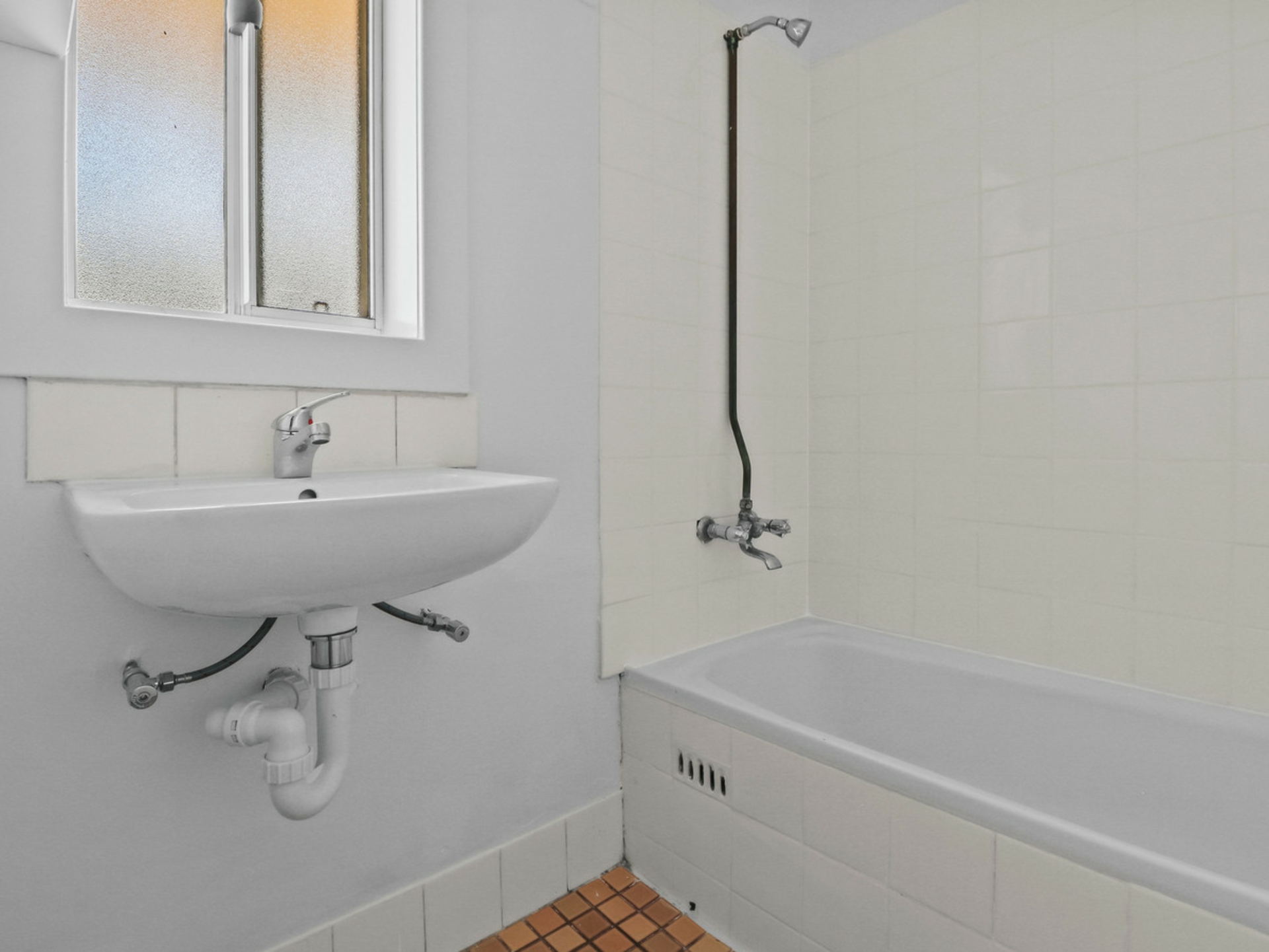 17 Bingham Road — photo 7 of 13