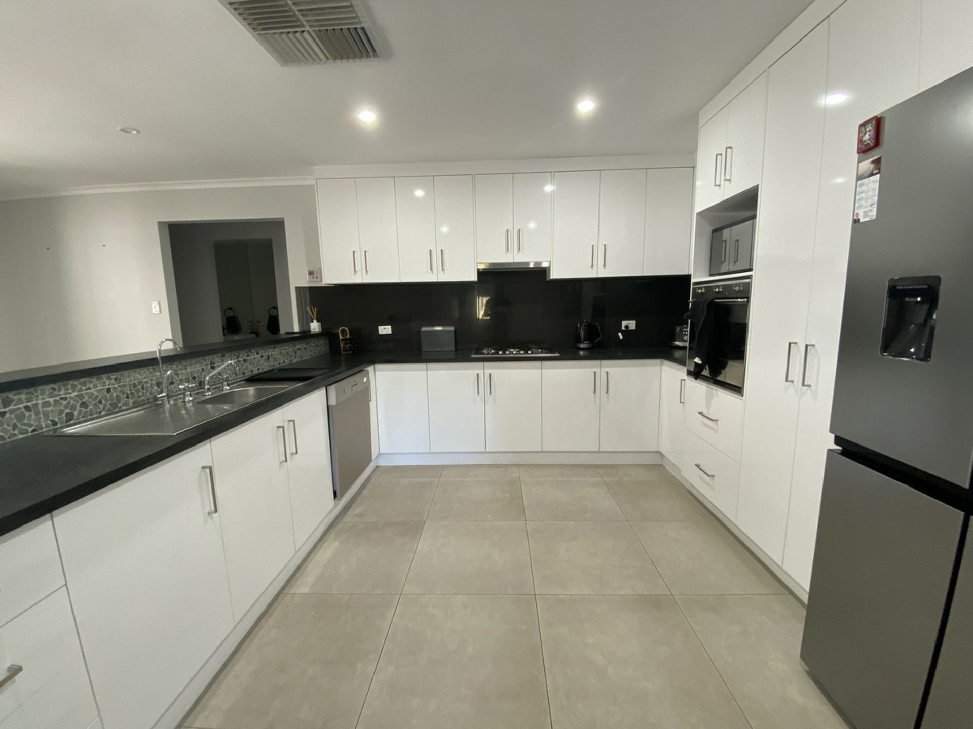 23 Perre Drive — photo 5 of 20