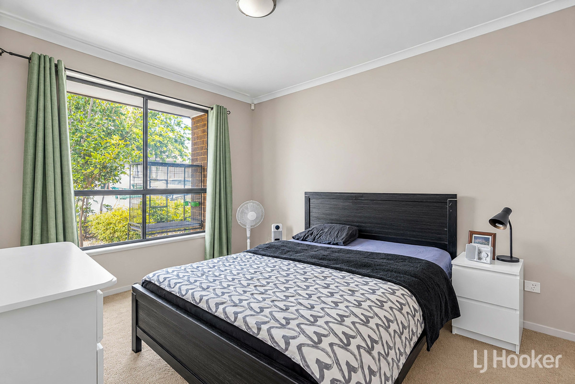8 Tower Way — photo 4 of 23