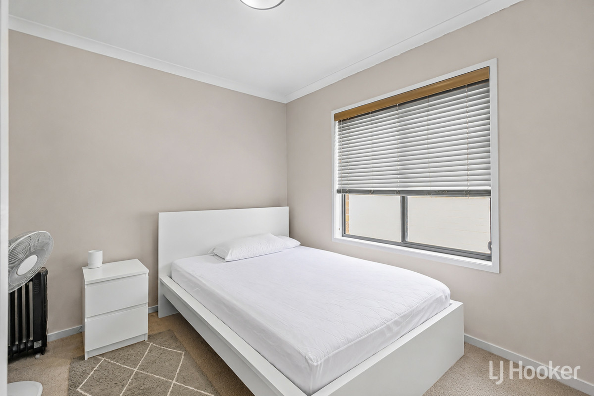 8 Tower Way — photo 6 of 23