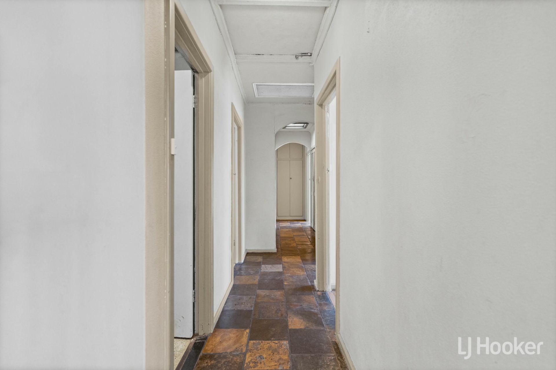 14 Mannington Road — photo 12 of 30