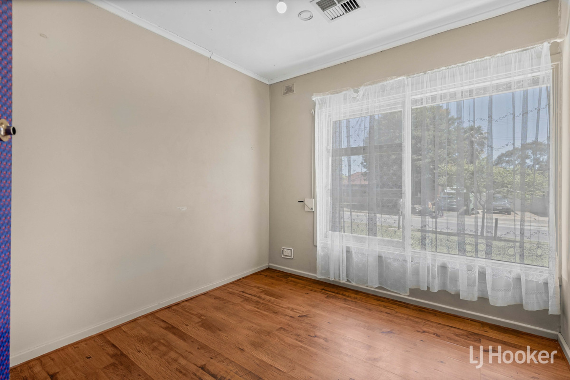 14 Mannington Road — photo 14 of 30