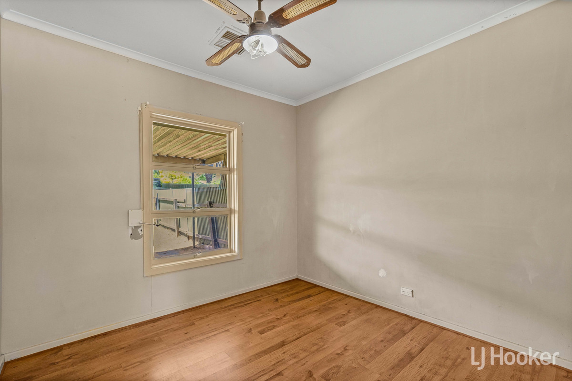 14 Mannington Road — photo 19 of 30