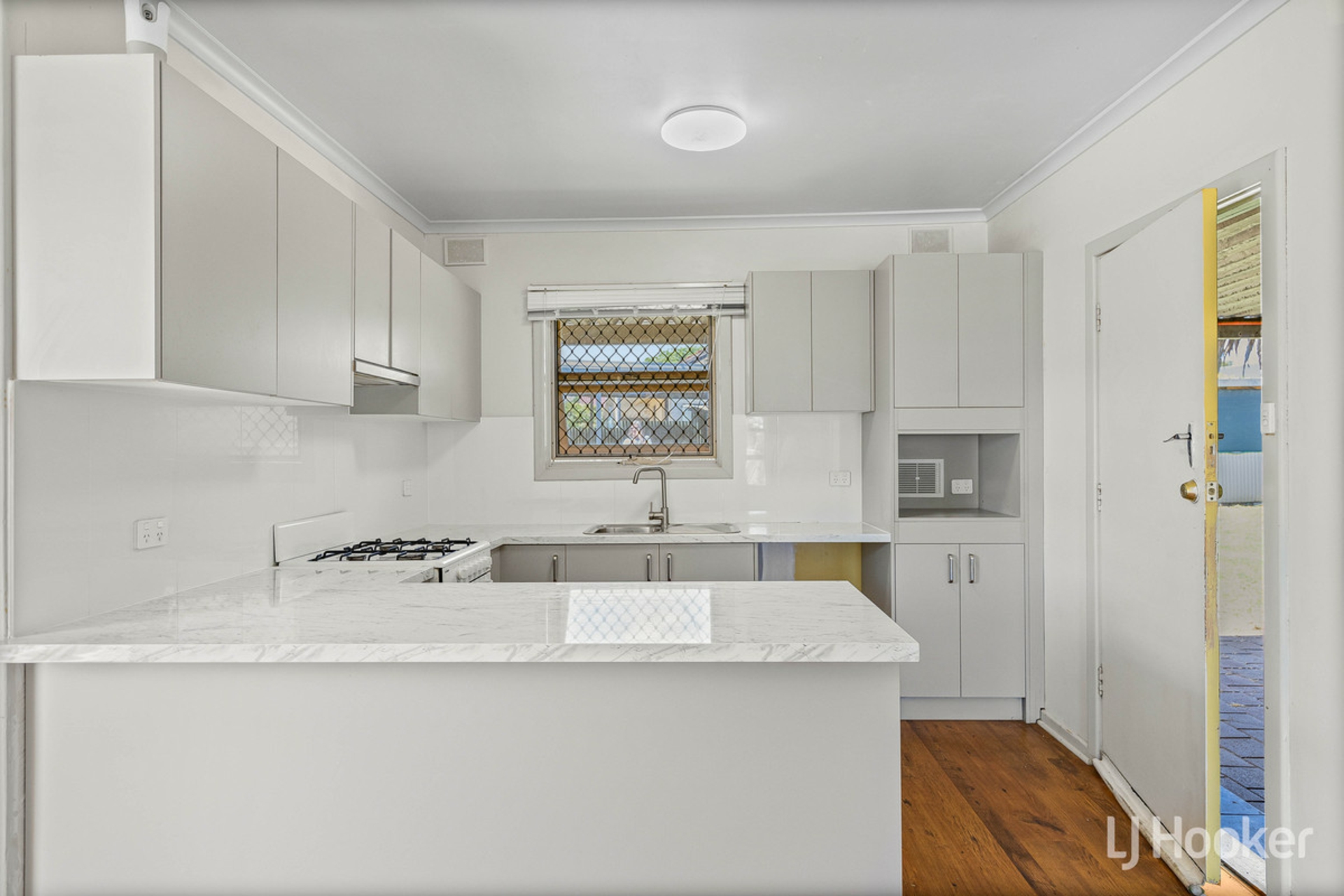 14 Mannington Road — photo 23 of 30