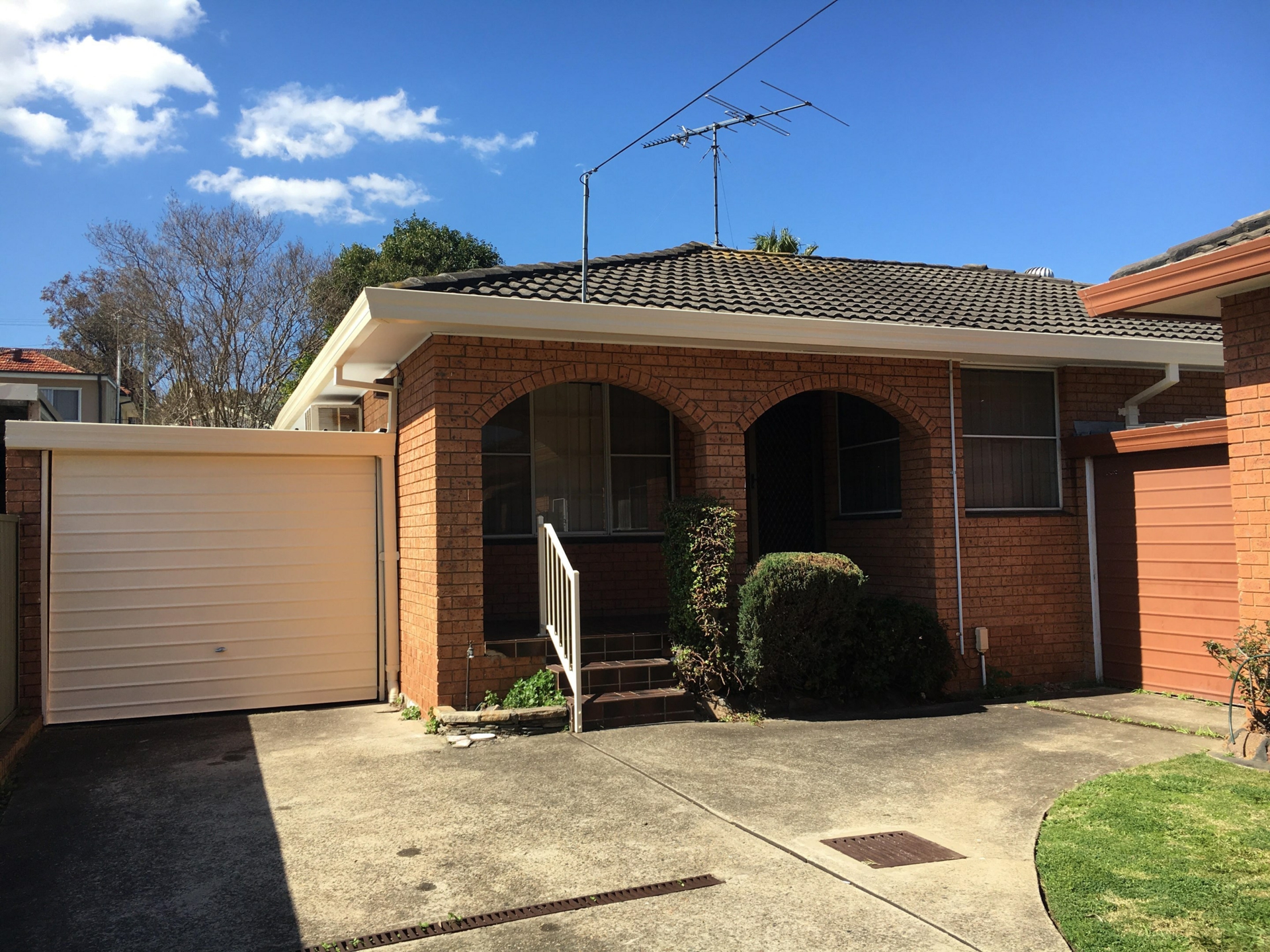 3/50 Bassett Street — photo from LJ Hooker Hurstville