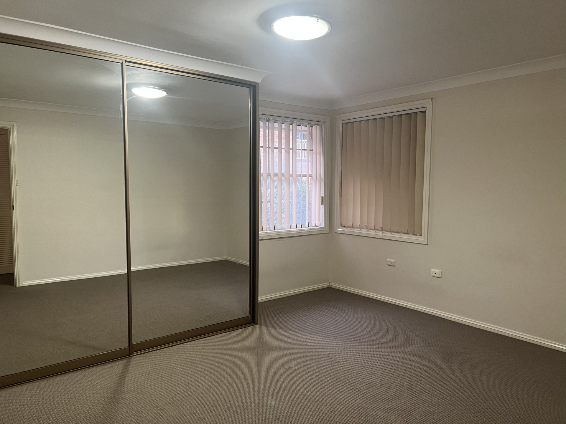 3/50 Bassett Street — photo 4 of 6