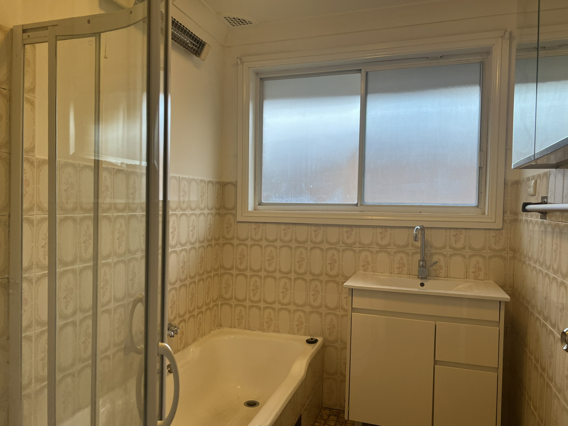 3/50 Bassett Street — photo 5 of 6