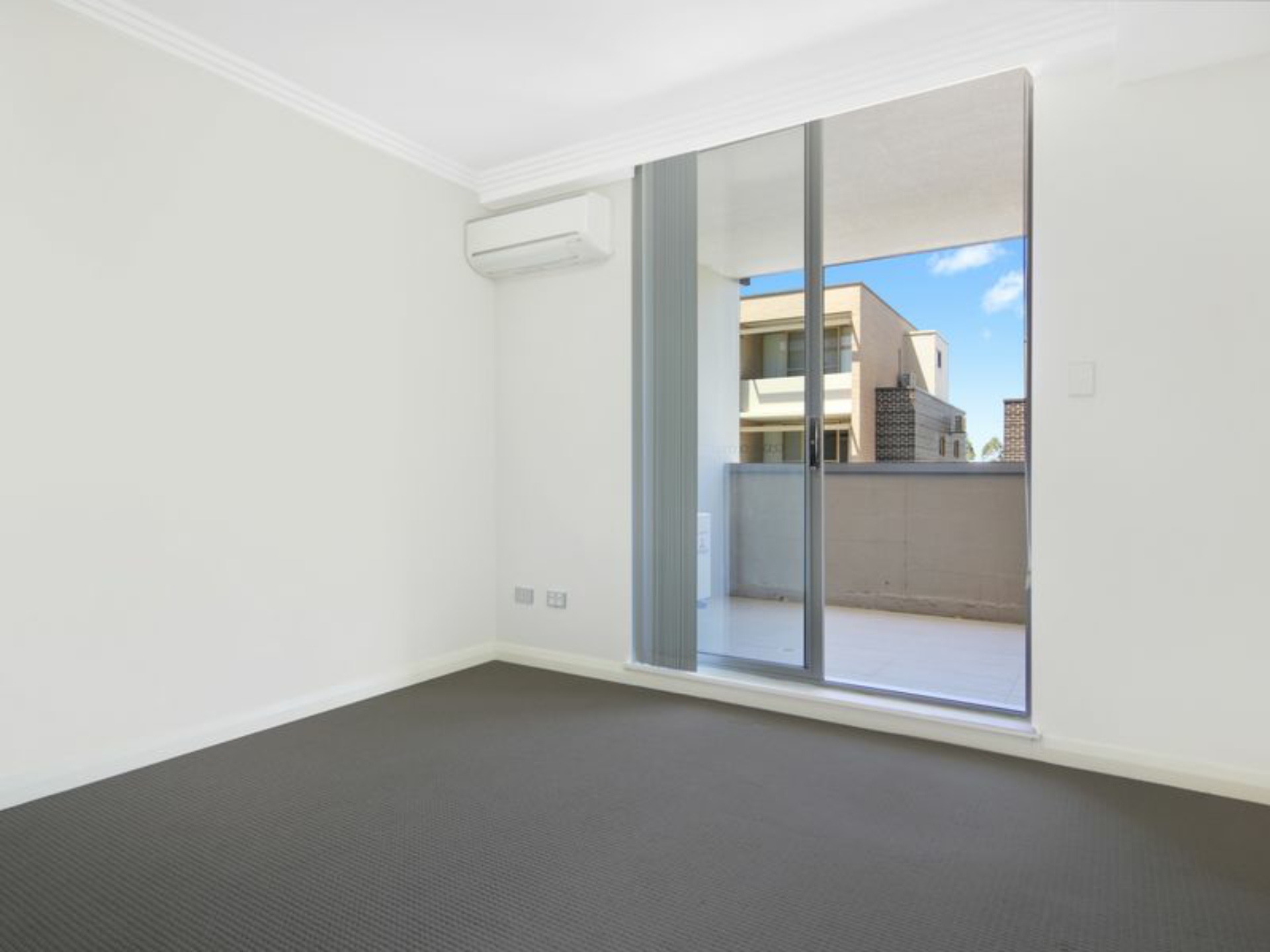 L102/81-86 Courallie Ave, HOMEBUSH WEST
