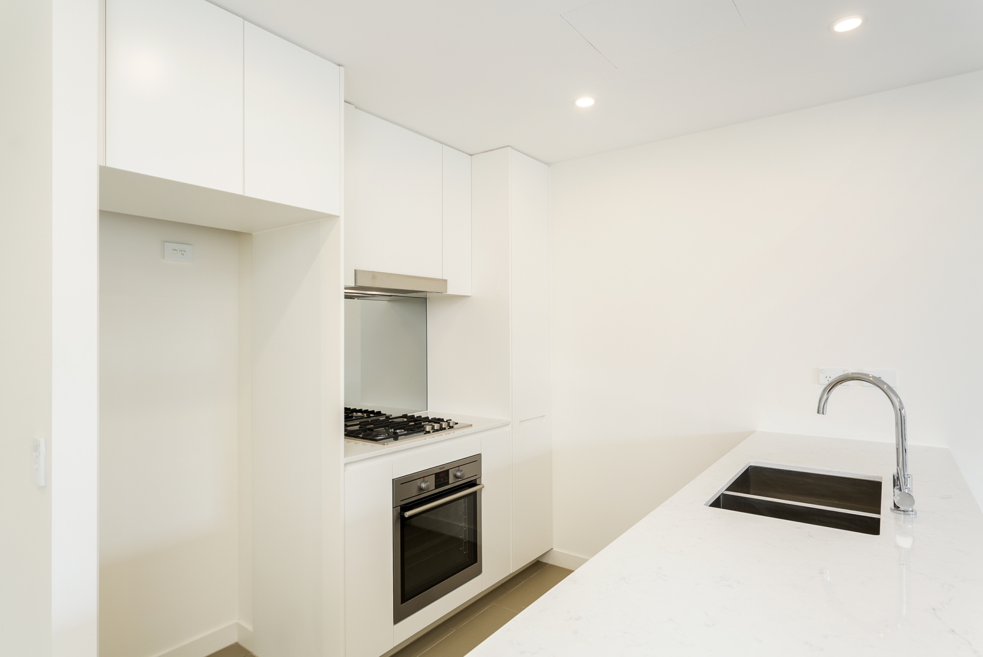 507/25 Treacy Street, HURSTVILLE