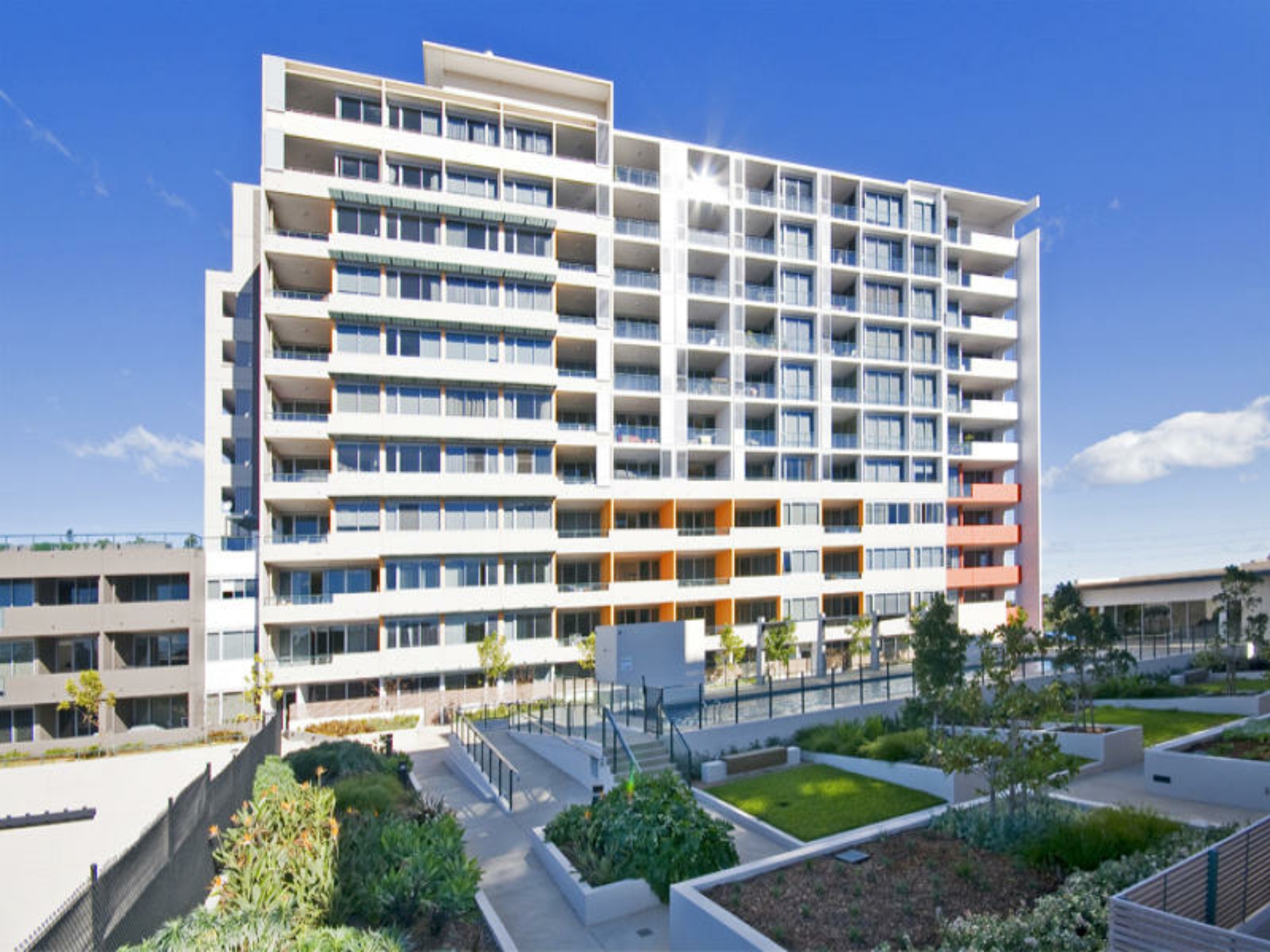 a305/1 Jack Brabham Drive, HURSTVILLE
