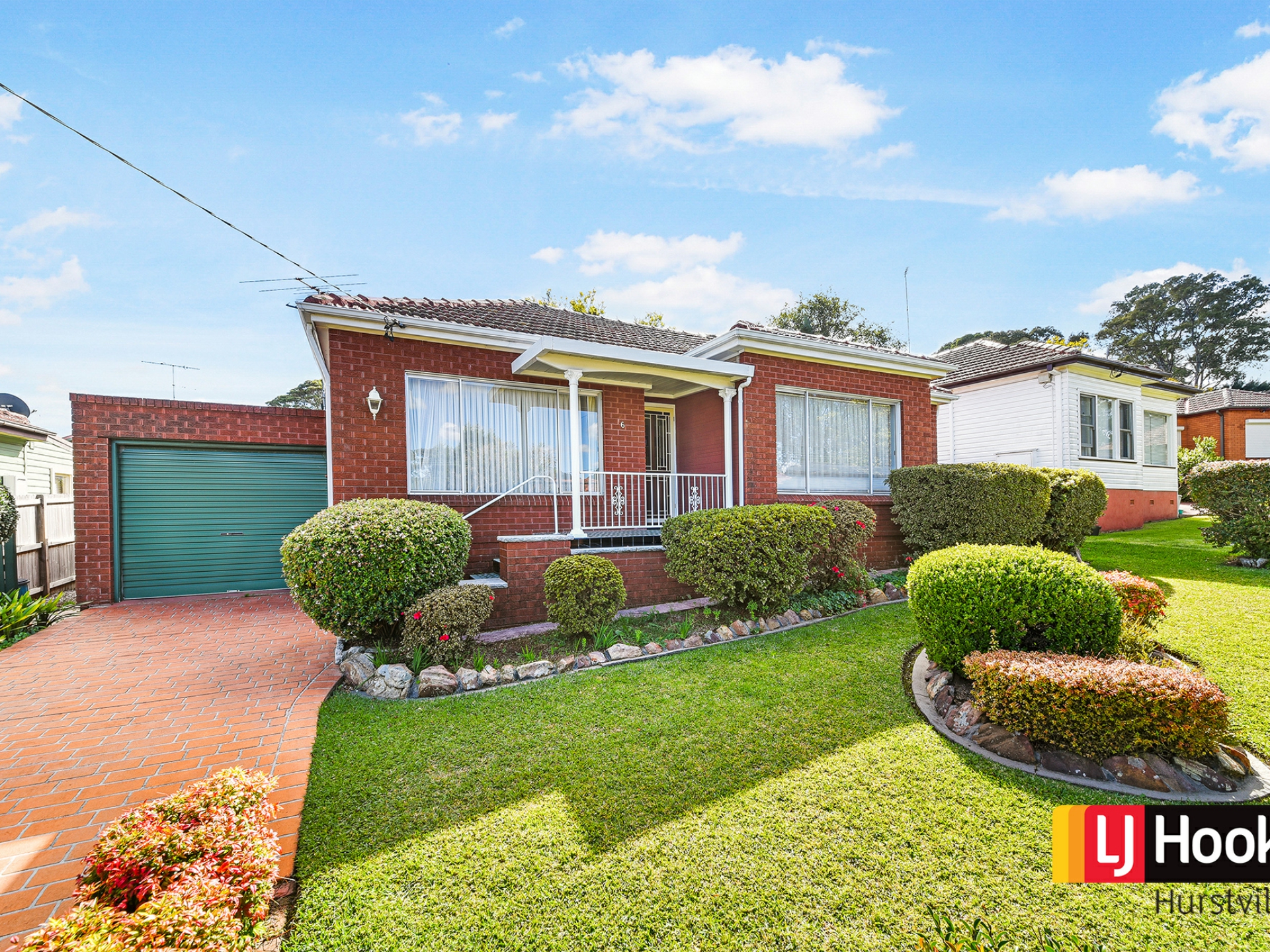 6 Pineview Avenue, Roselands
