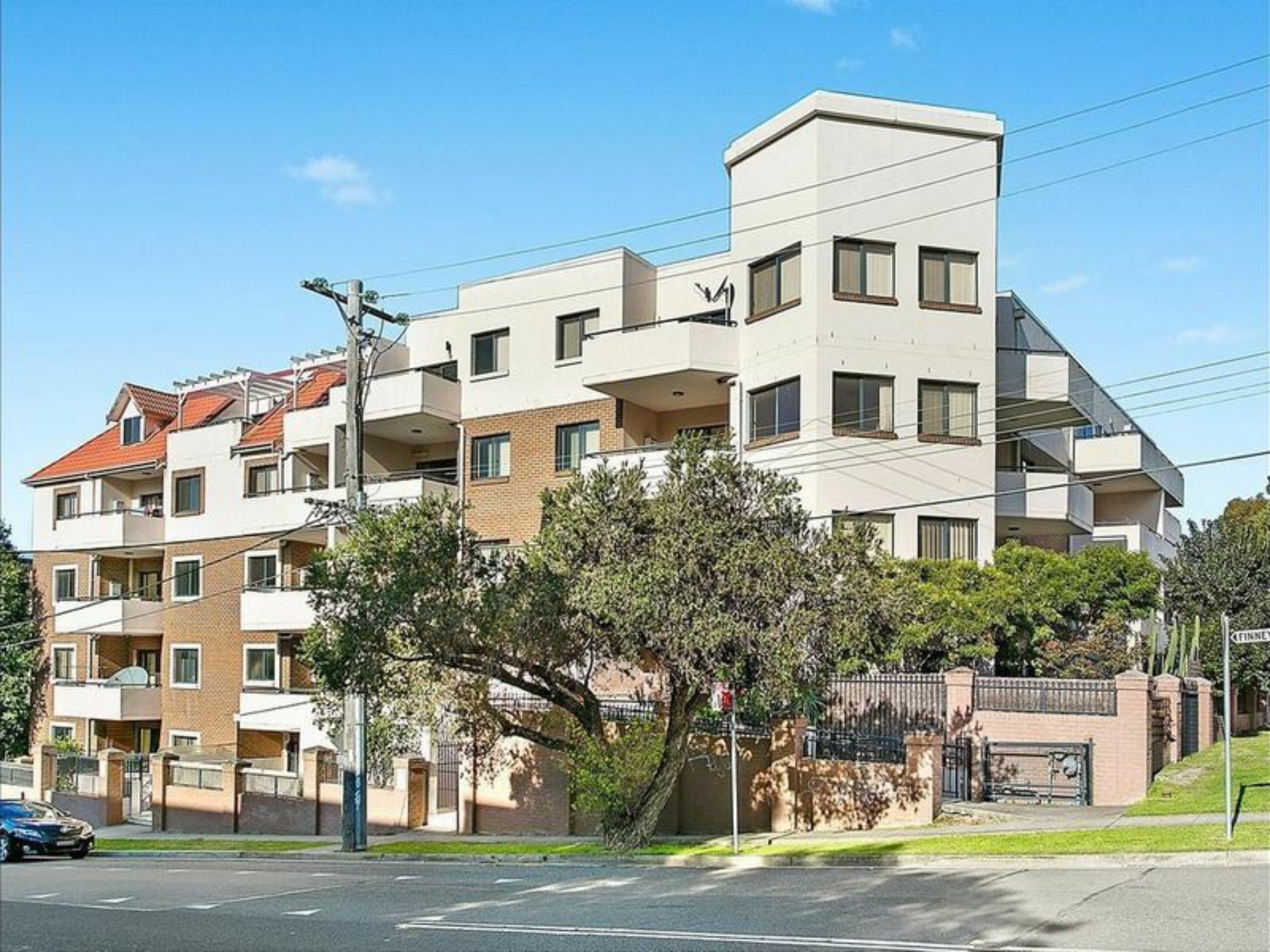 9/74-80 Woniora Road, HURSTVILLE