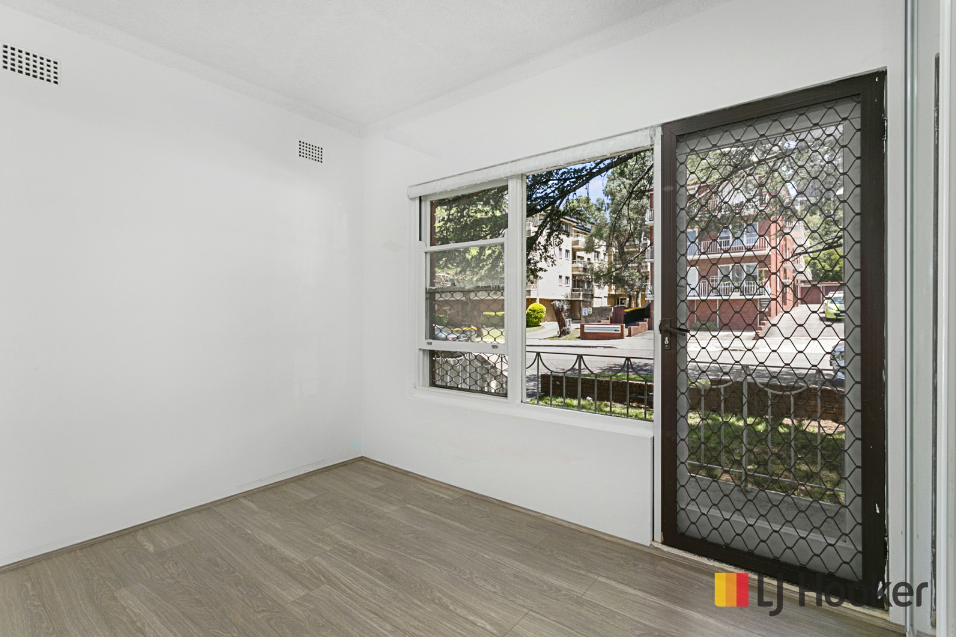 1/40 Gloucester Road, HURSTVILLE