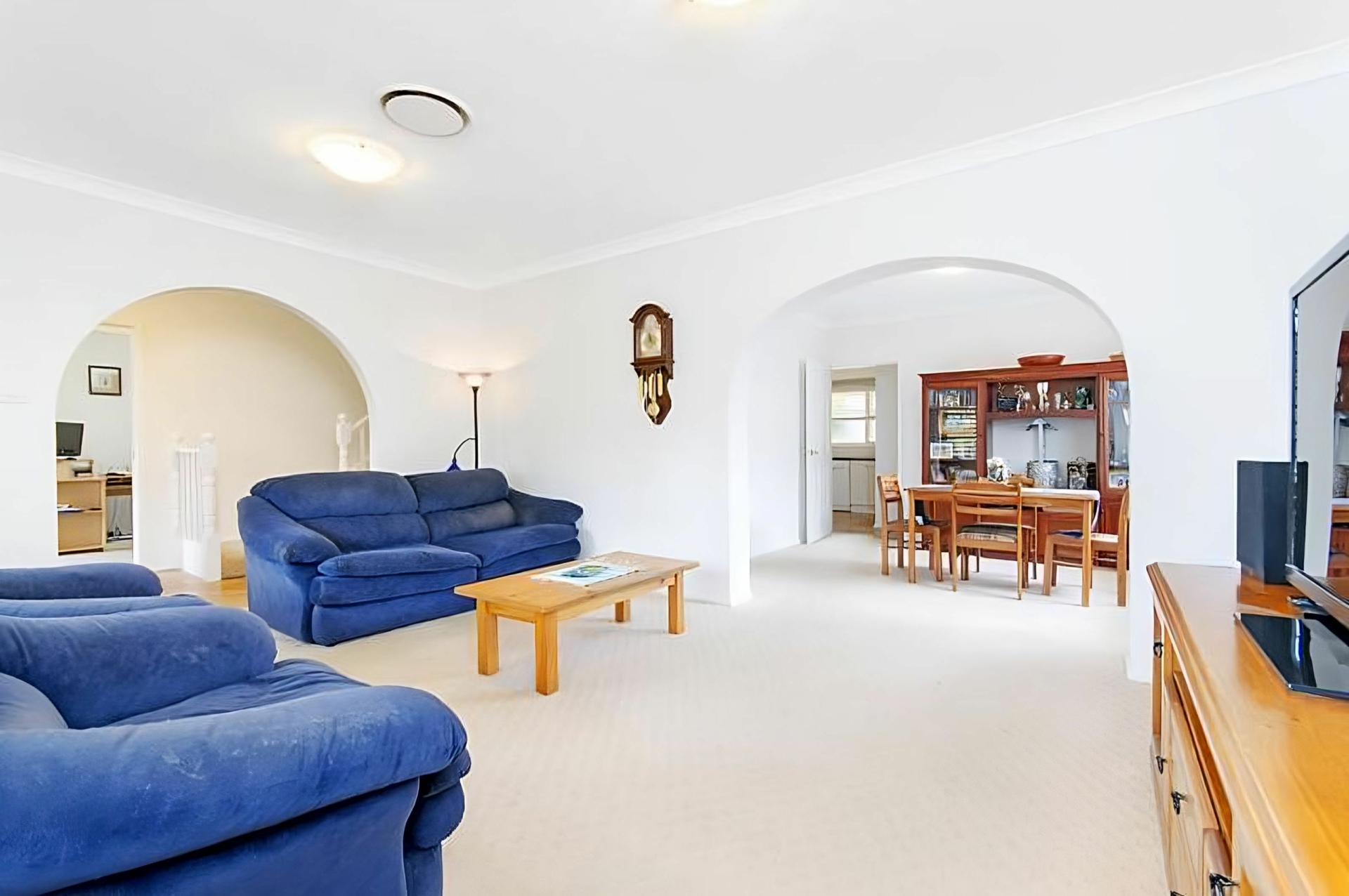 27 Francis Greenway Drive, CHERRYBROOK