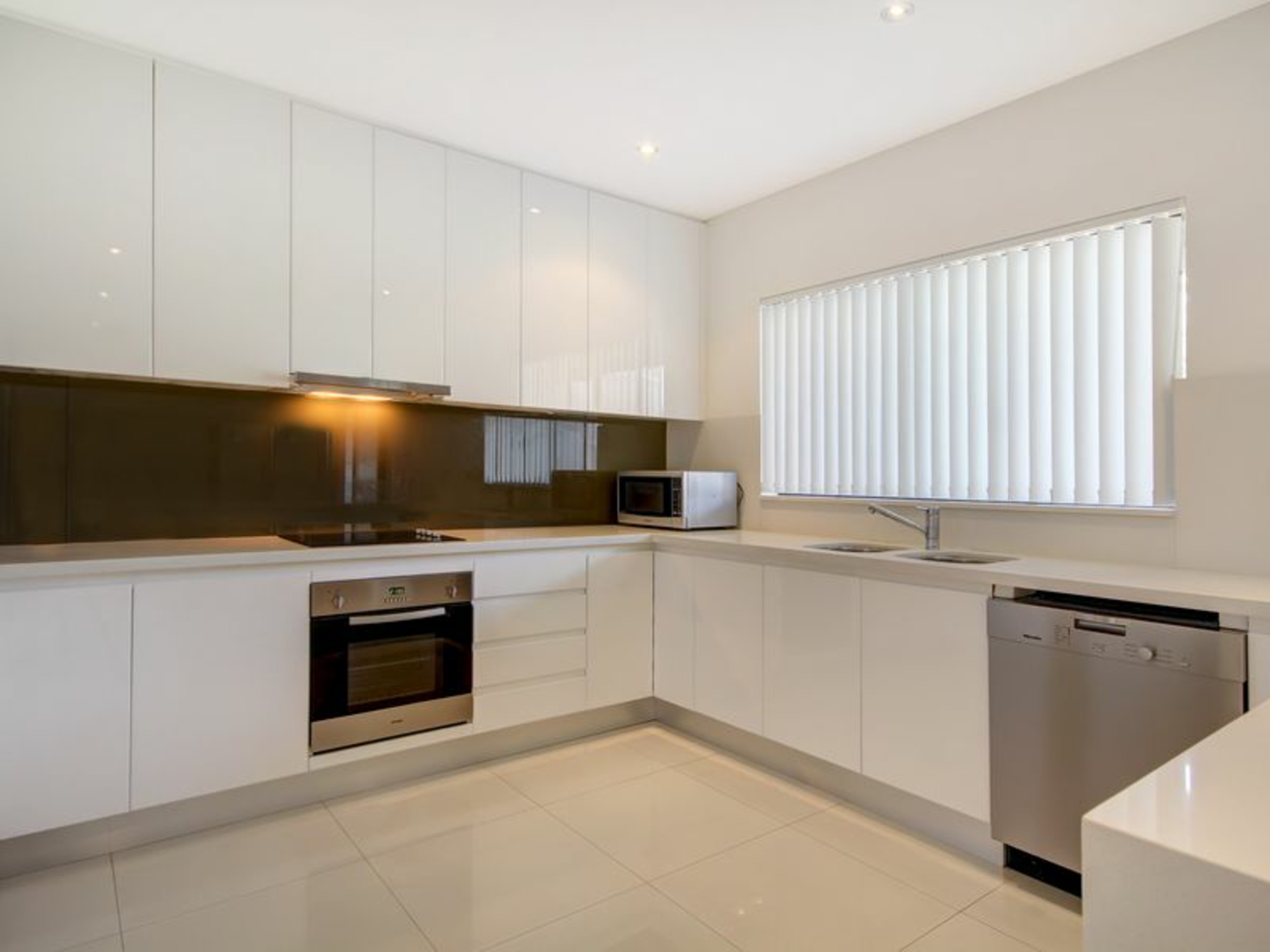 37 Jacques Avenue, PEAKHURST