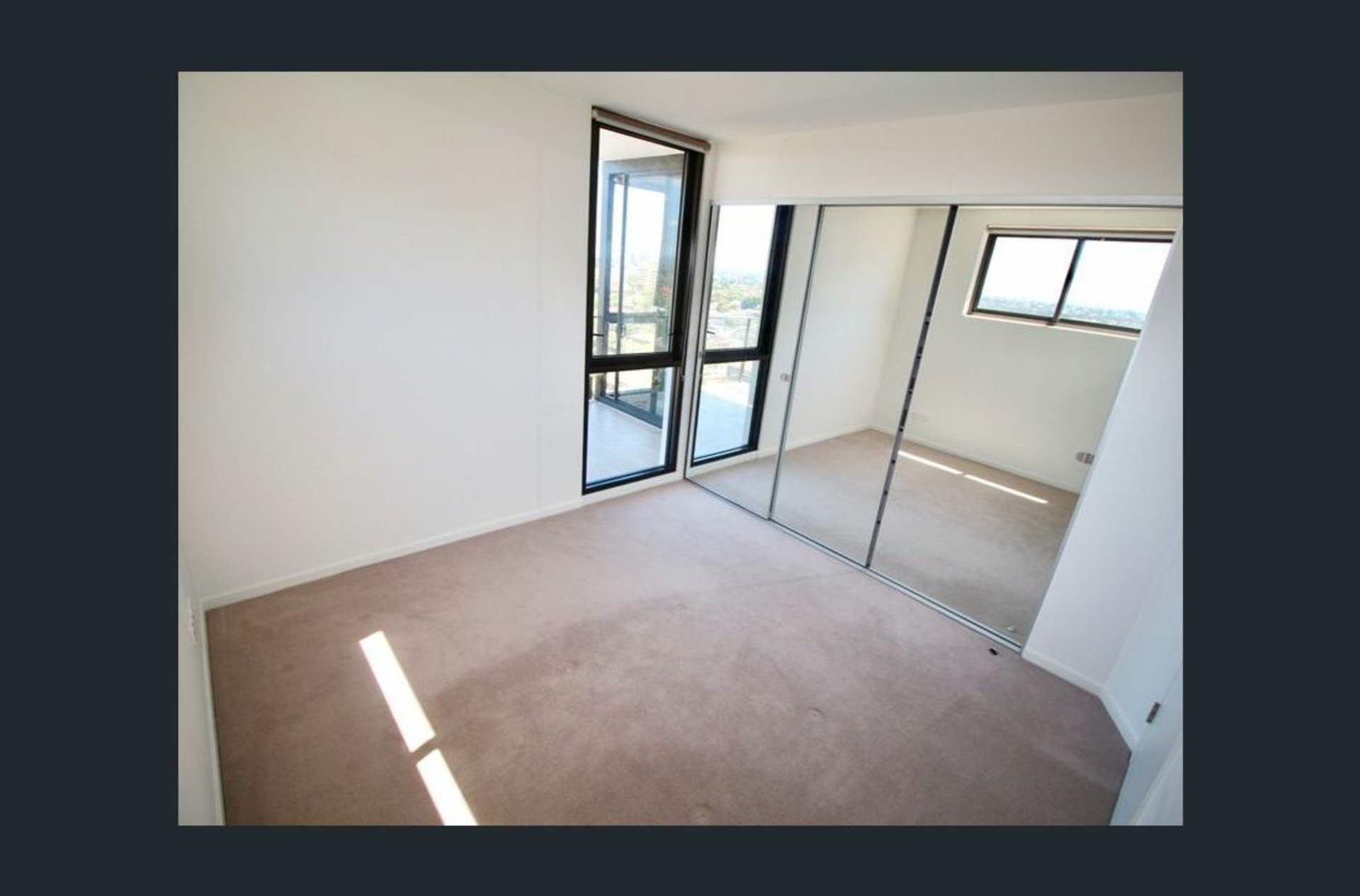 A1011/1B Pearl Street, HURSTVILLE