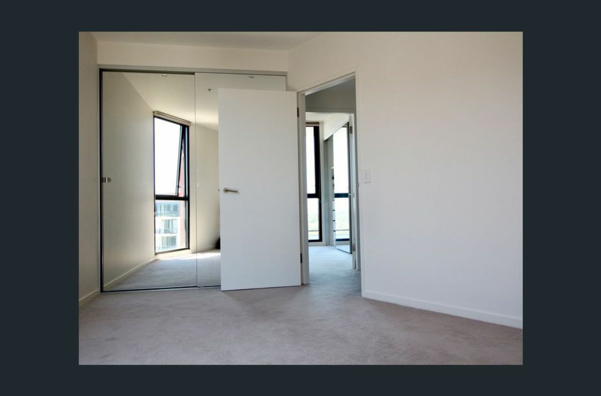 A1011/1B Pearl Street, HURSTVILLE