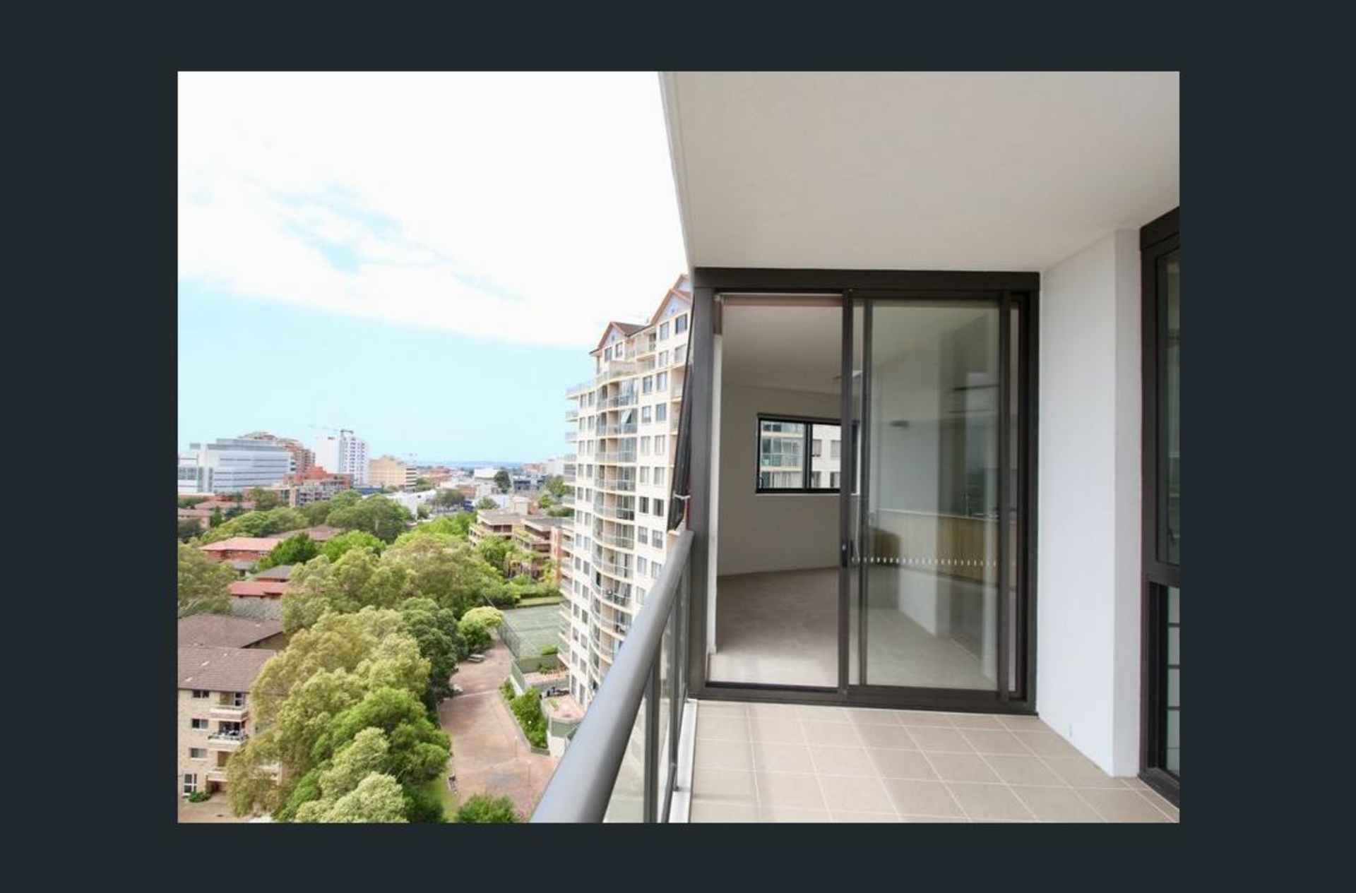 A1011/1B Pearl Street, HURSTVILLE