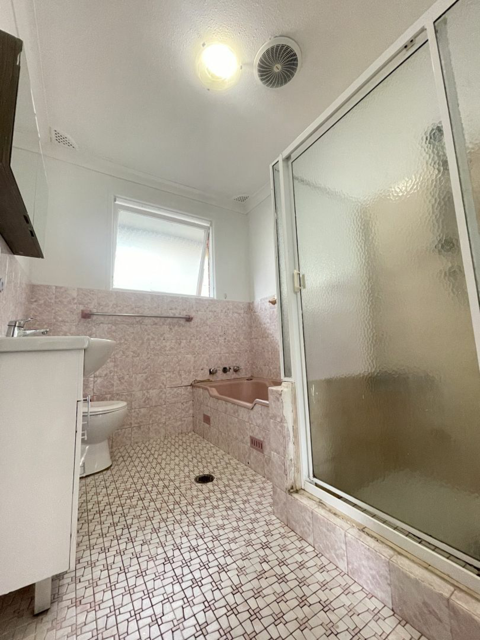 143 St Georges Pde — photo 6 of 7