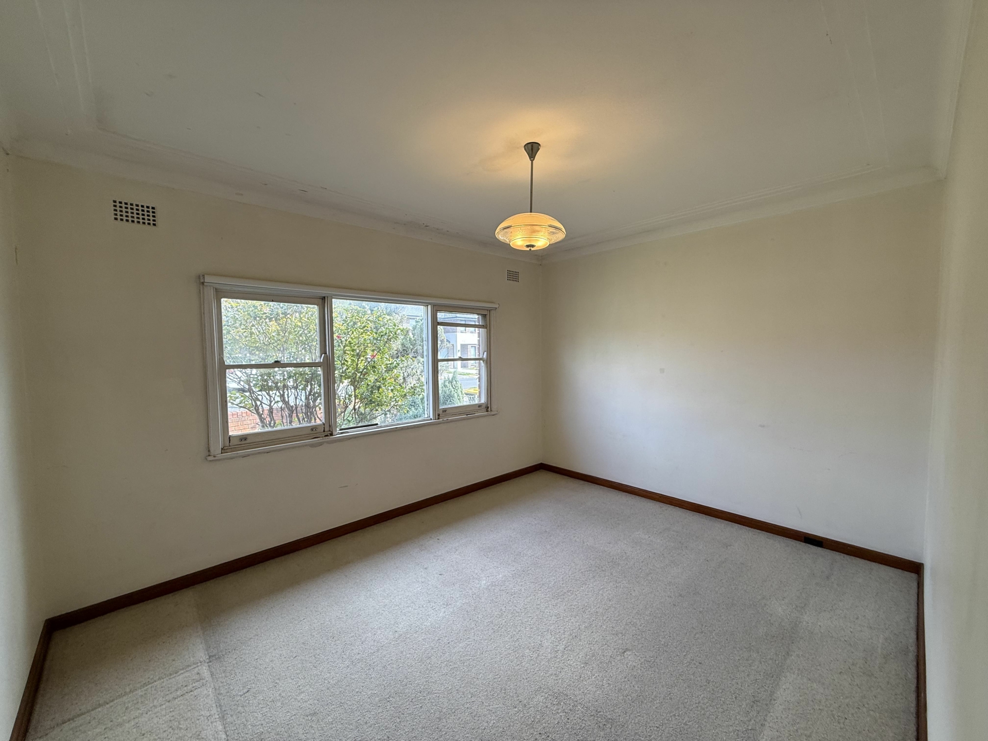 7 Austin Avenue — photo 3 of 7