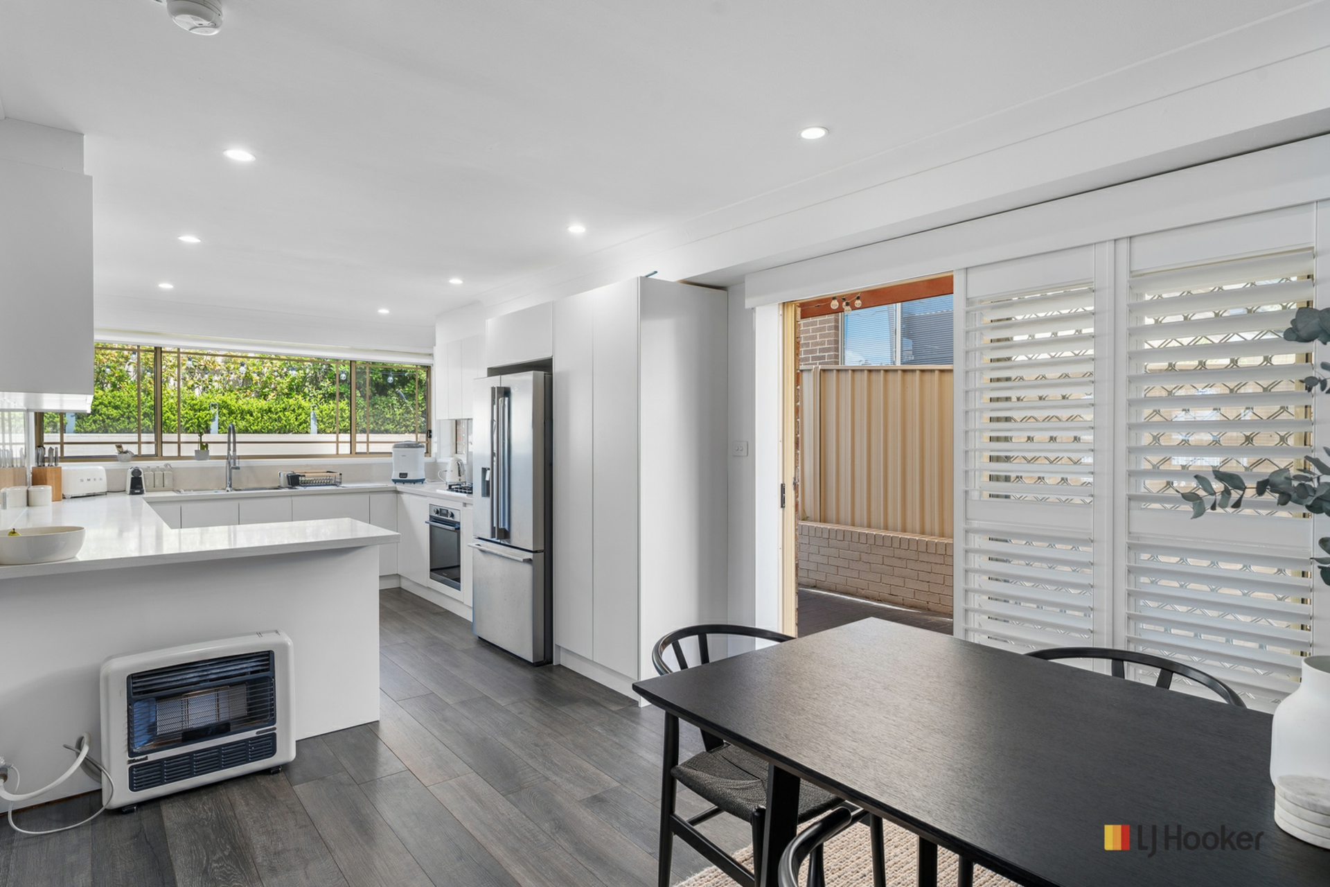 1/37 Andover Street — photo 3 of 5