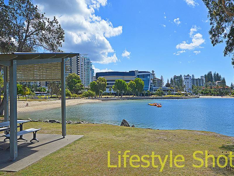 4/10 Endeavour Parade, TWEED HEADS