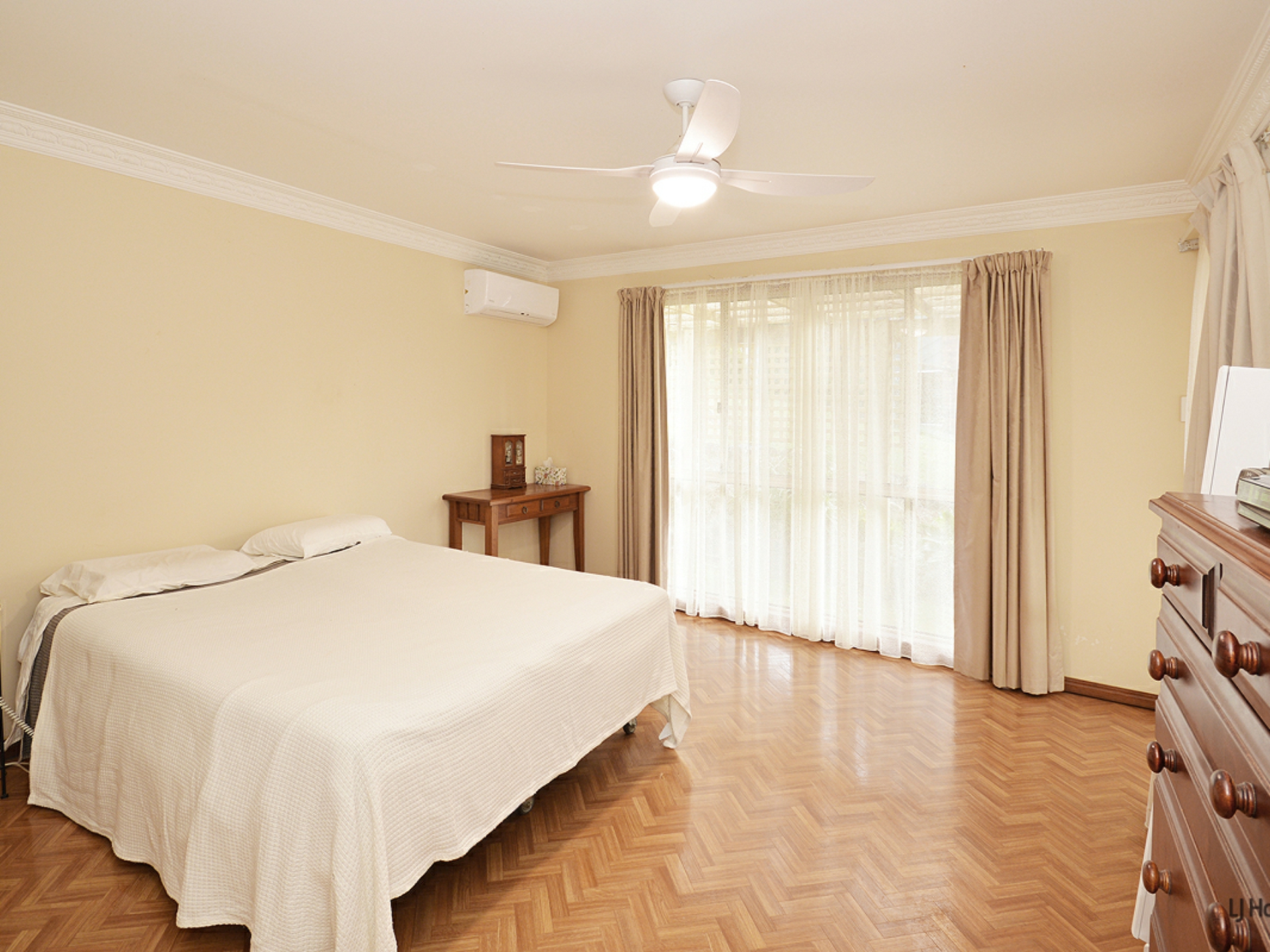 12 Market Parade, TERRANORA