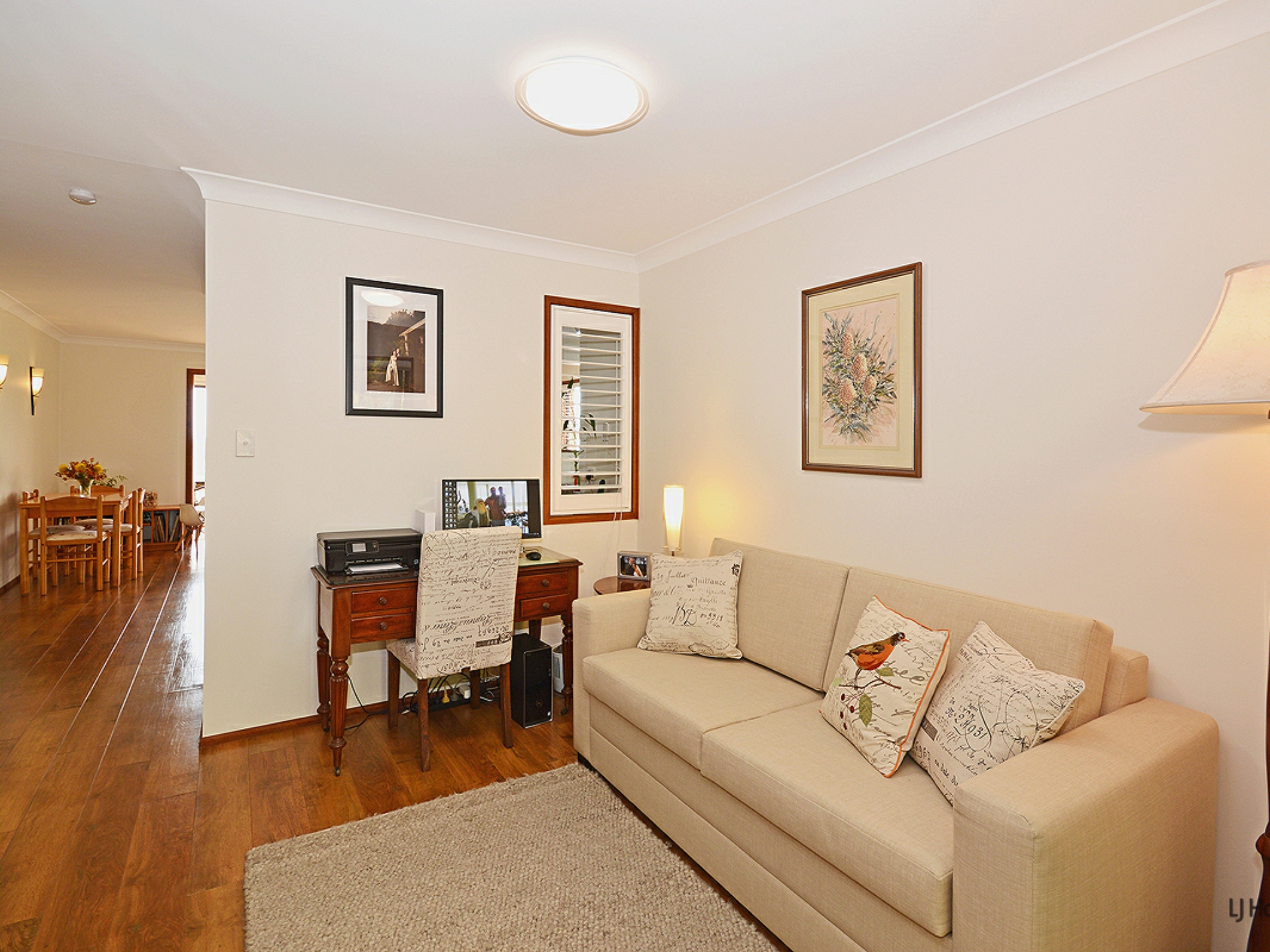 1/2 Clifford Crescent, BANORA POINT