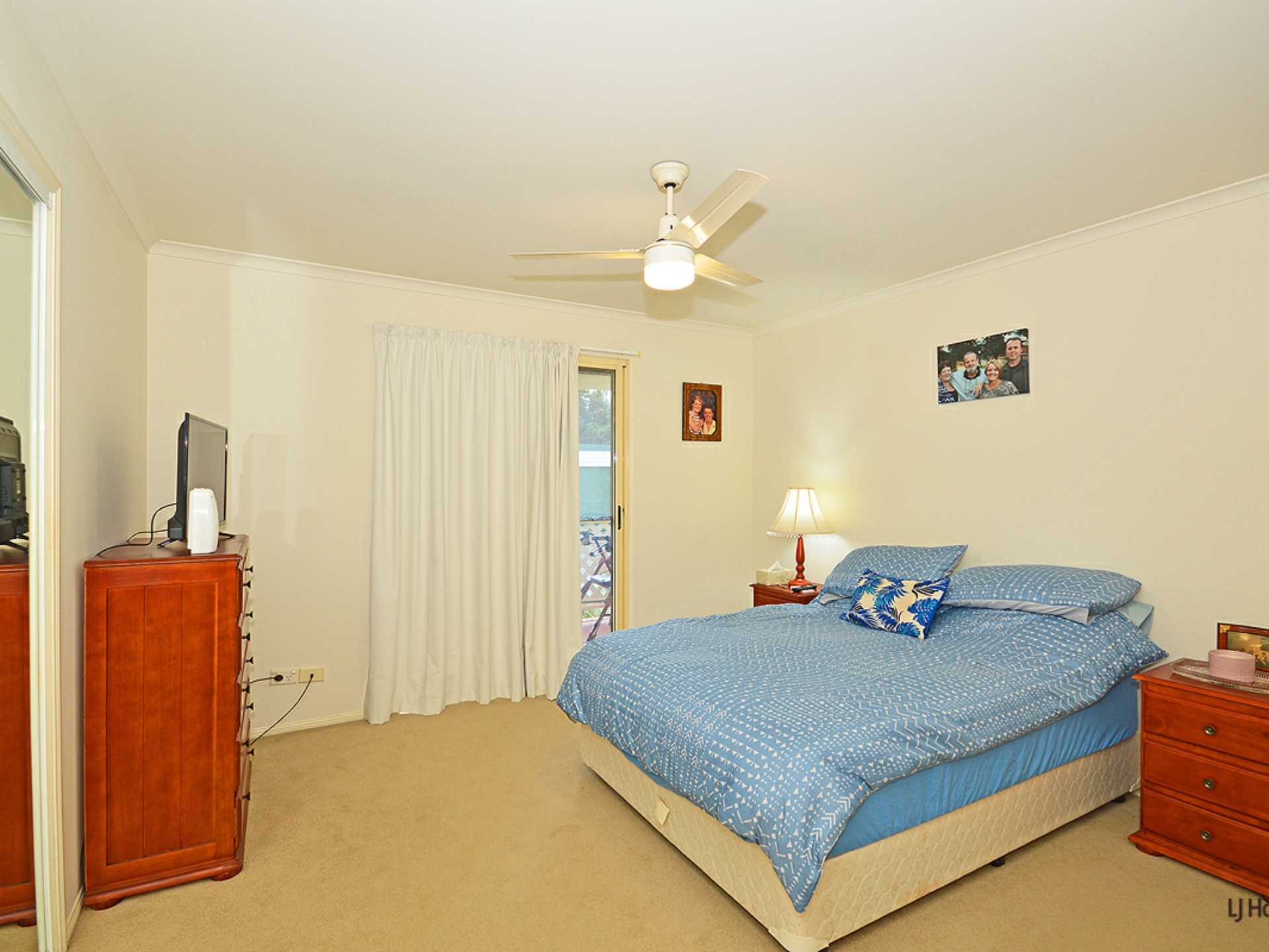 101/67 Winders Place, BANORA POINT