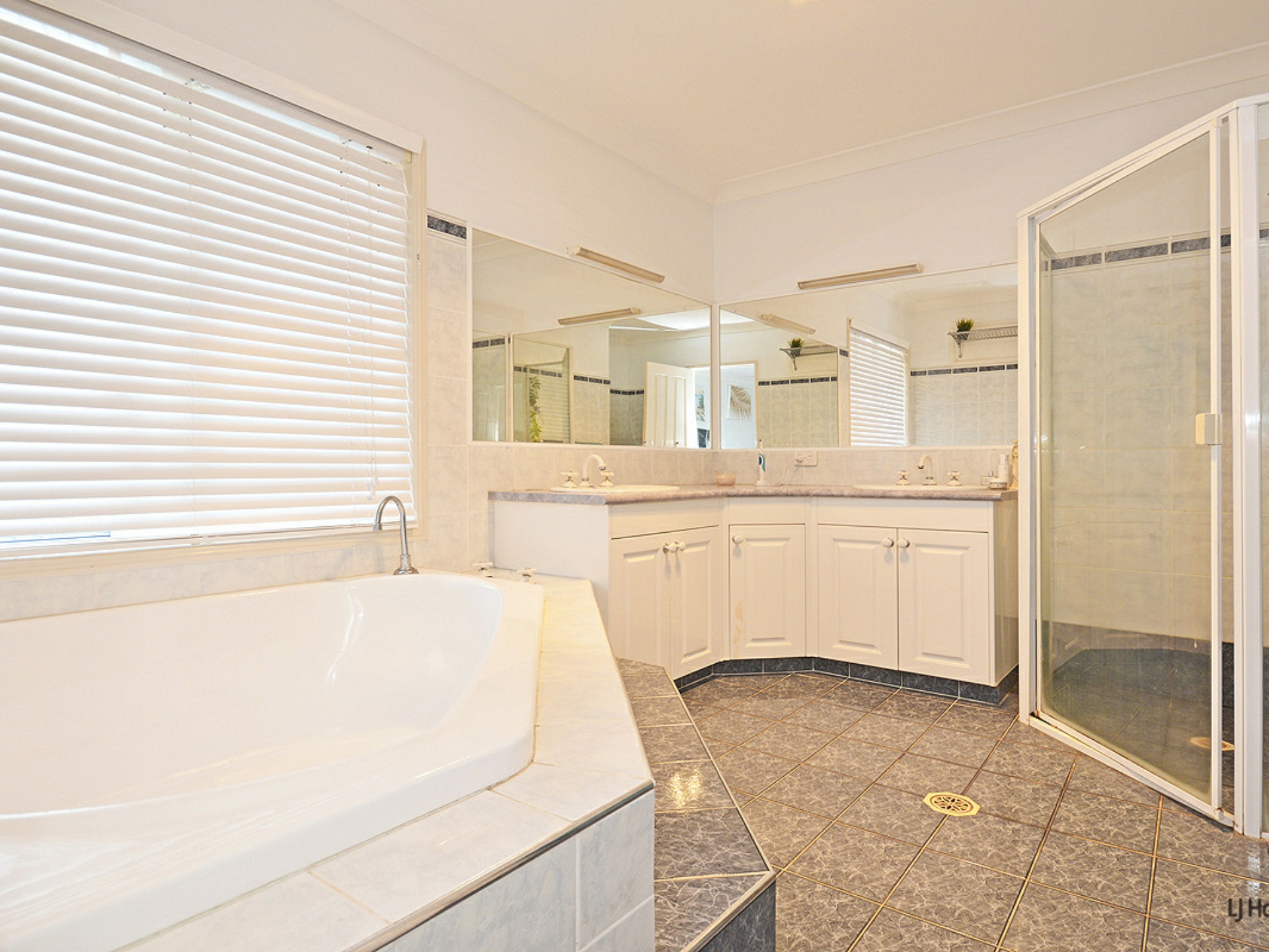 32 Champagne Drive, TWEED HEADS SOUTH