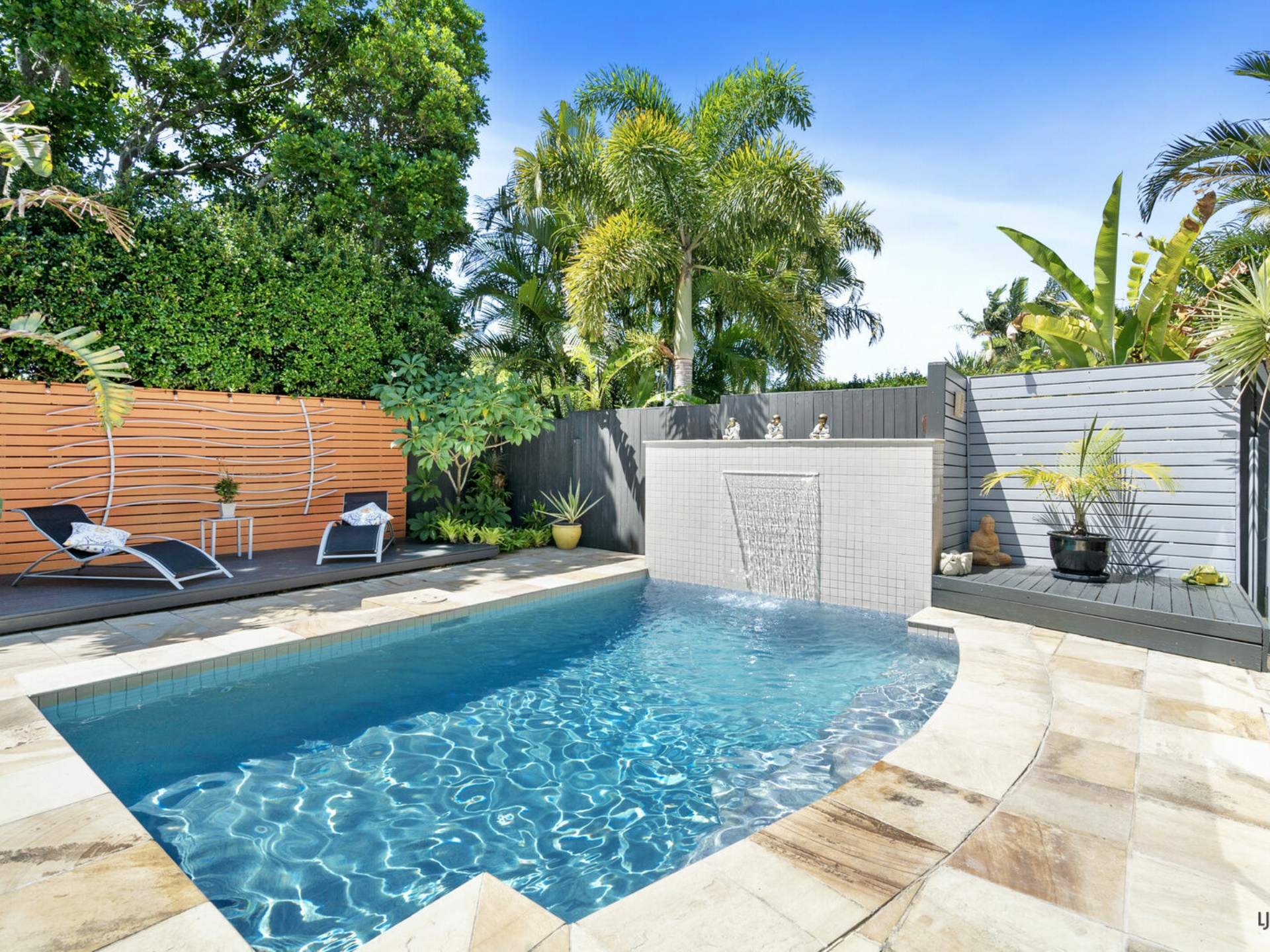 2/29 Binya Avenue Coolangatta QLD