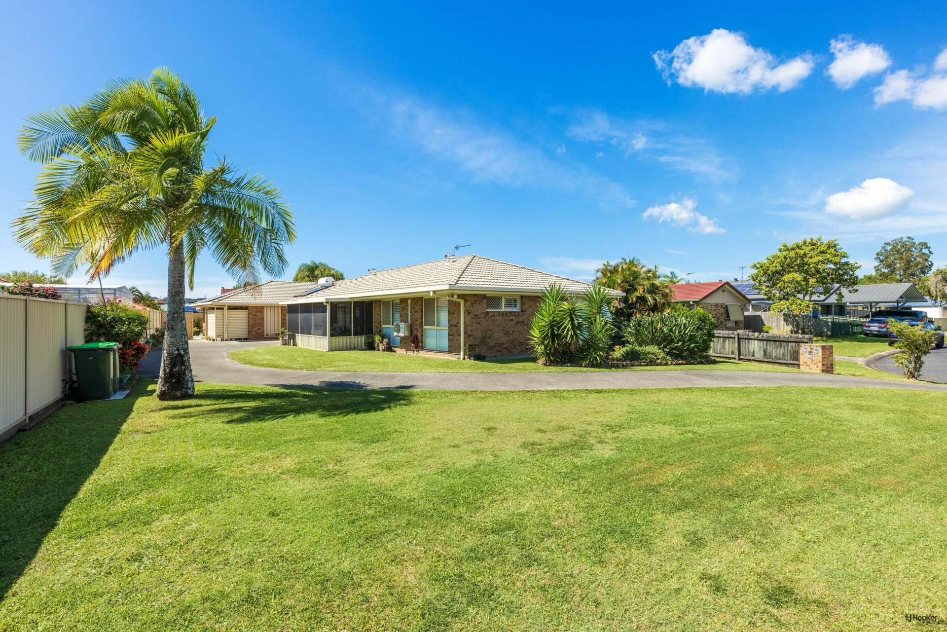 2/86 Honeymyrtle Drive, BANORA POINT